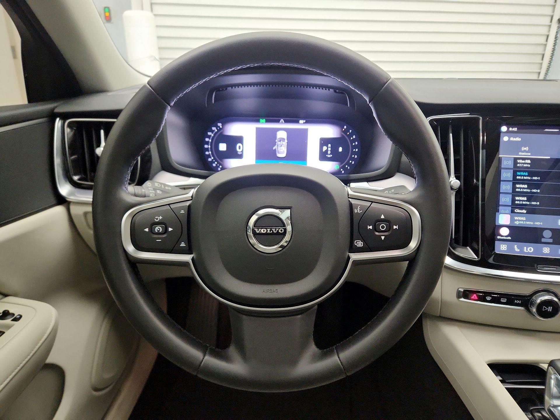 Thumbnail: 2024 Volvo S60 - 10