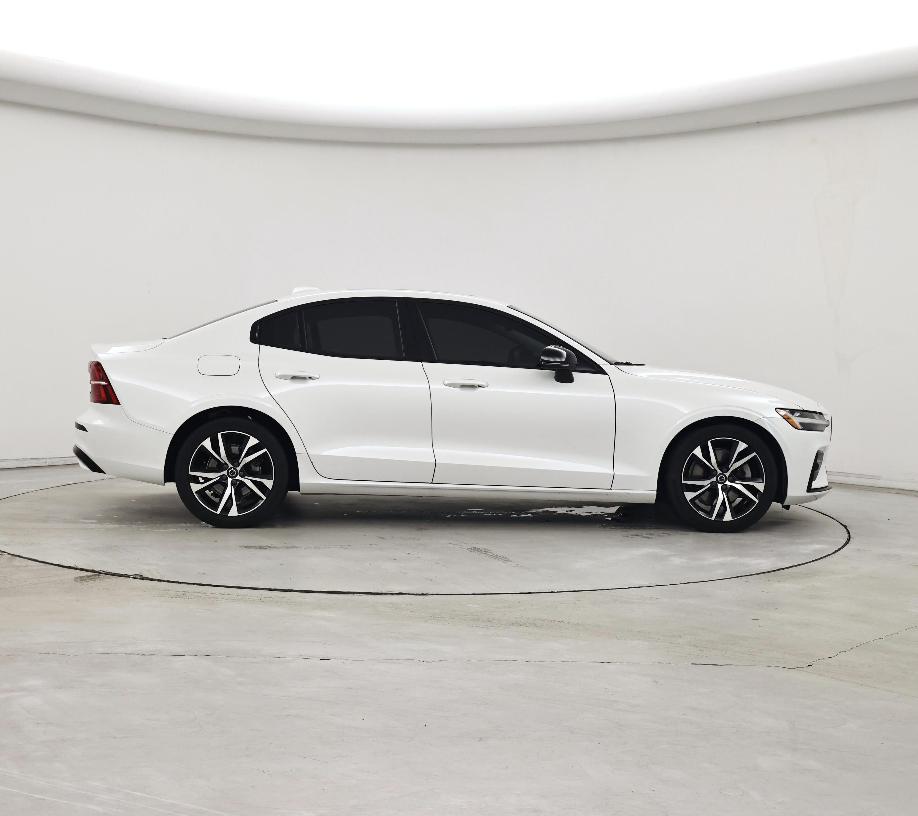 Thumbnail: 2024 Volvo S60 - 7