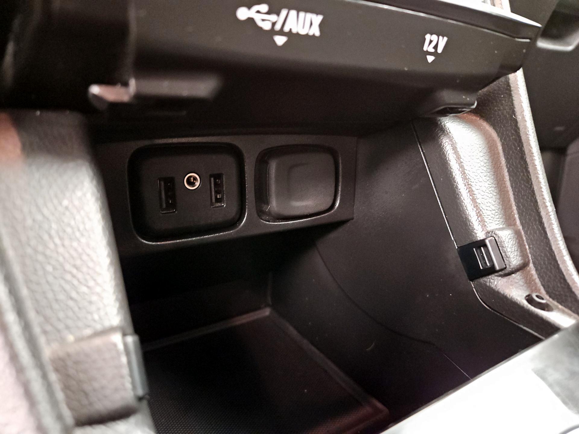Thumbnail: 2021 Buick Encore - 18