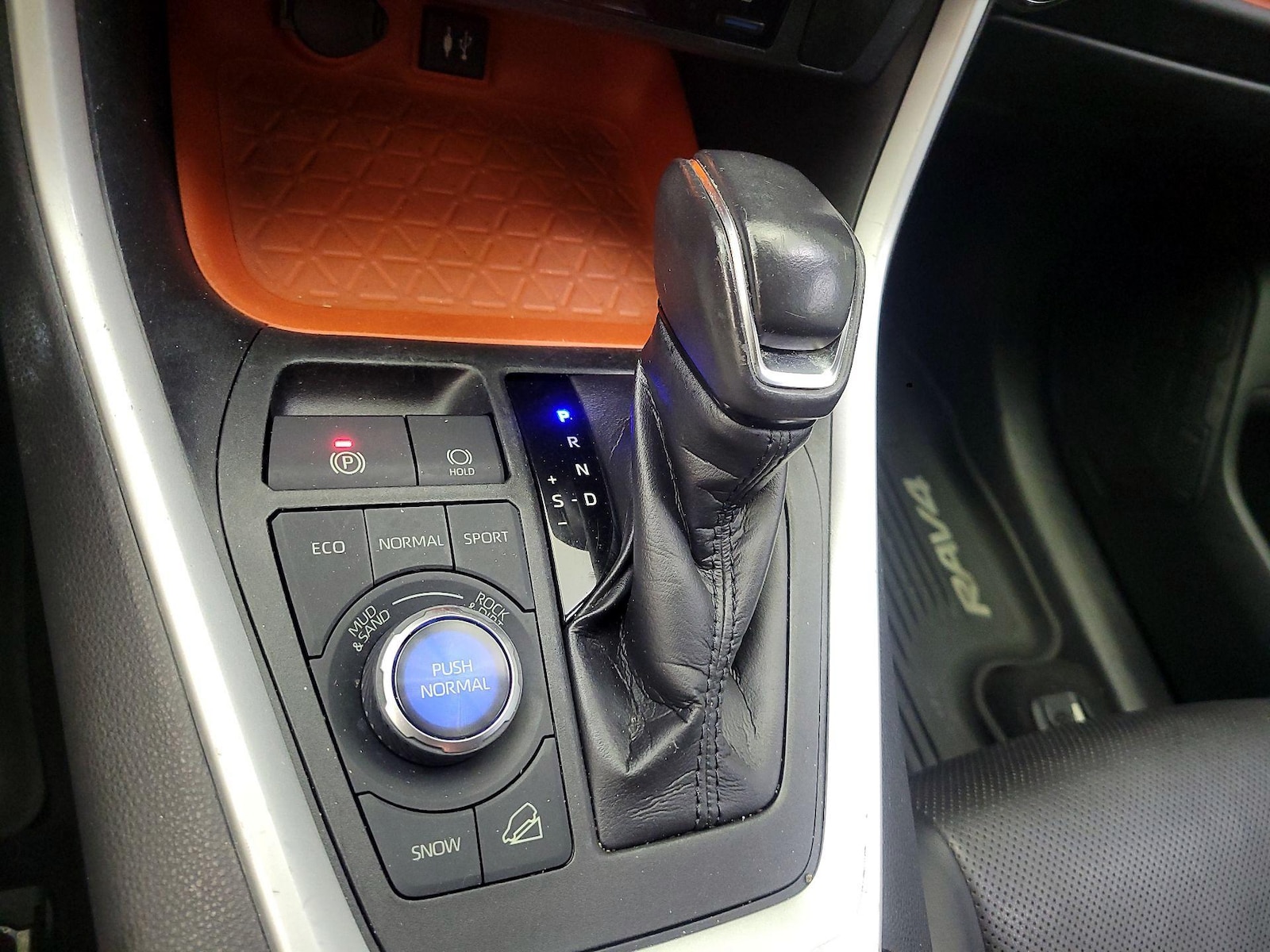 2019 Toyota RAV4 Adventure - Photo 18