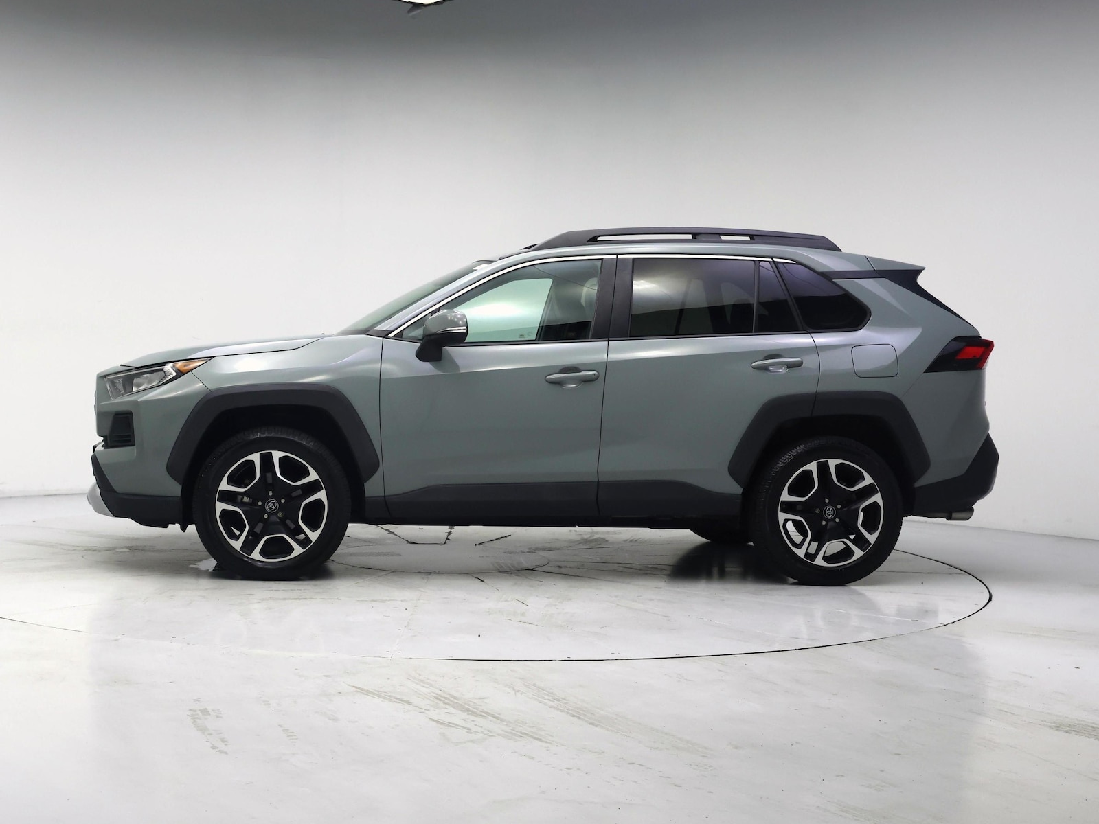 2019 Toyota RAV4 Adventure - Photo 4