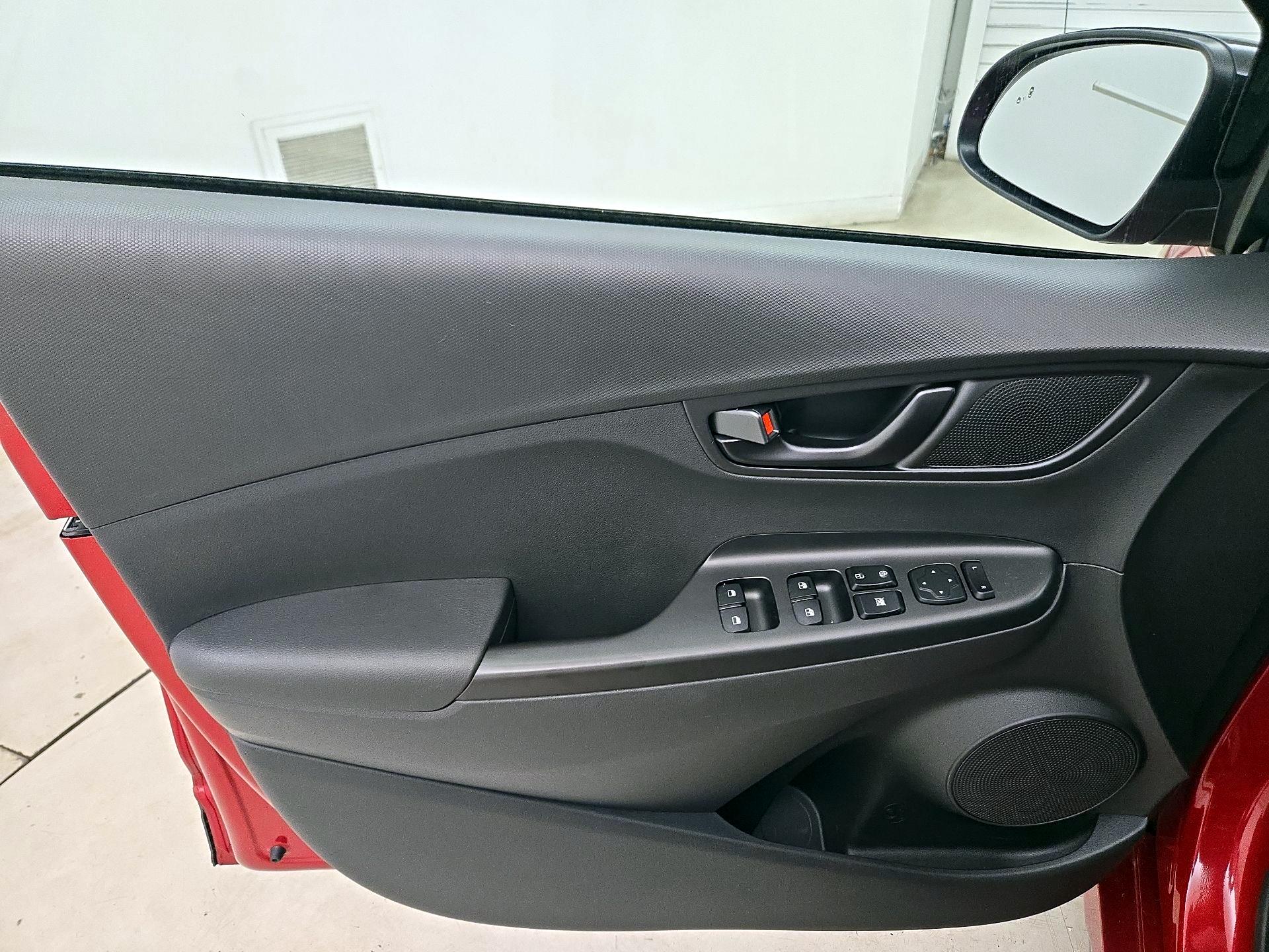 Thumbnail: 2022 Hyundai Kona - 12