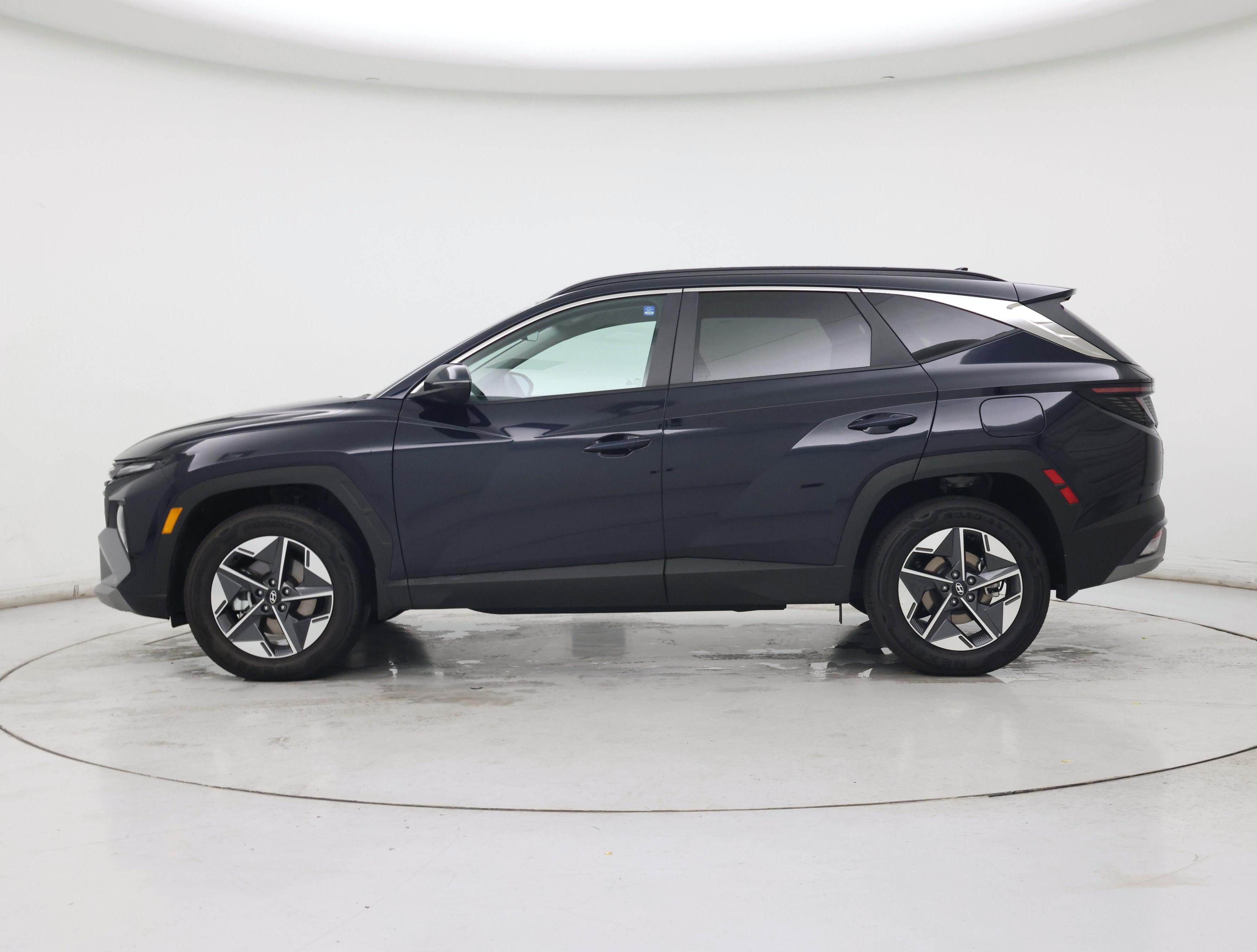 Thumbnail: 2026 Hyundai Tucson - 3