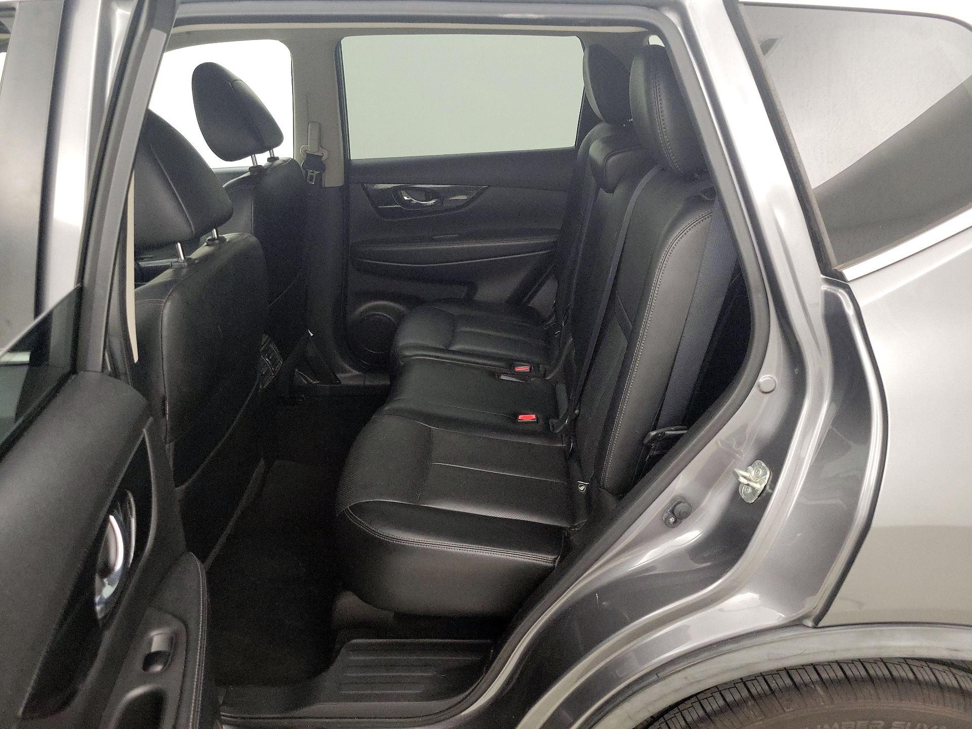 Thumbnail: 2018 Nissan Rogue - 20