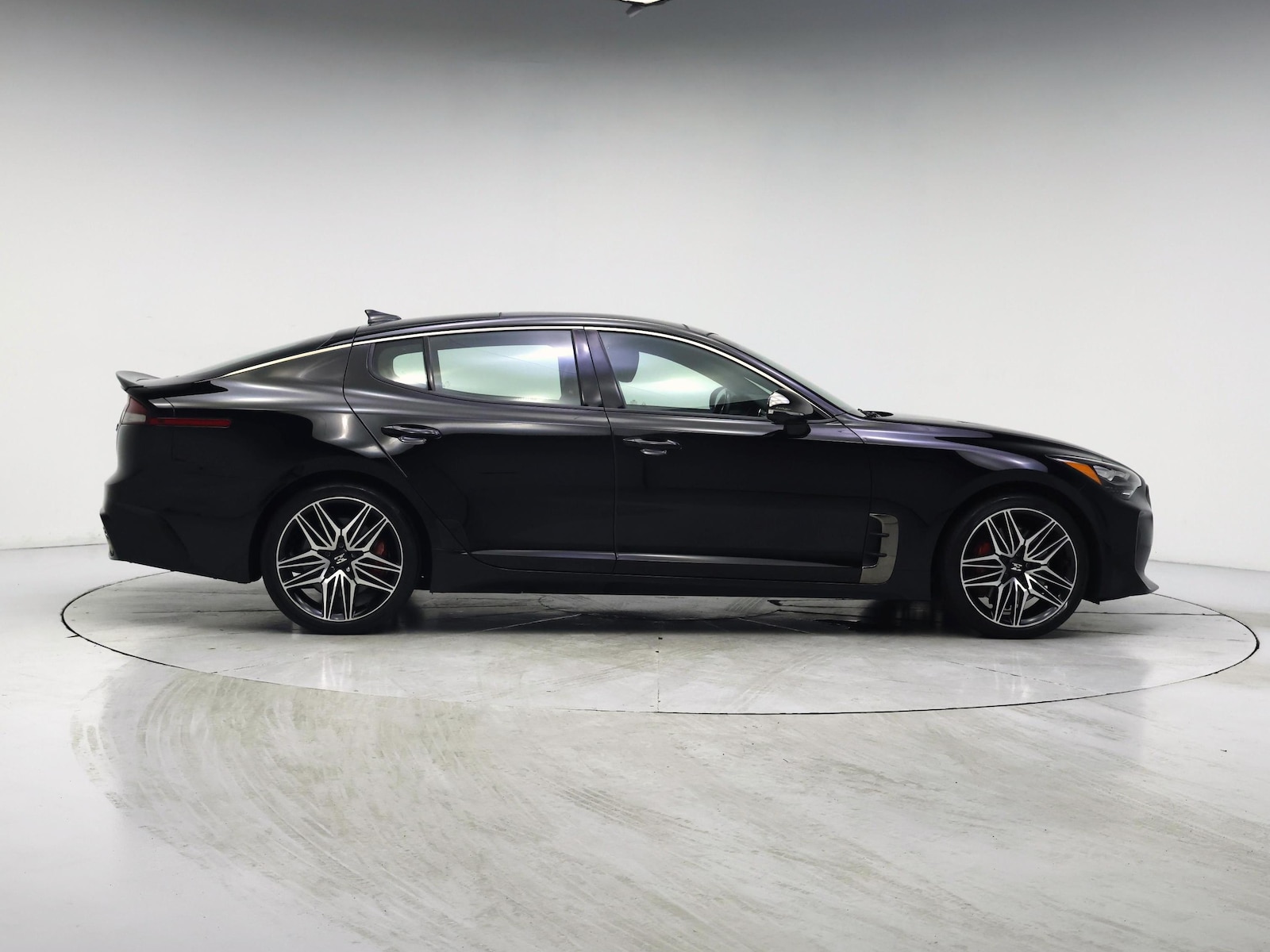 2022 Kia Stinger GT2 - Photo 8