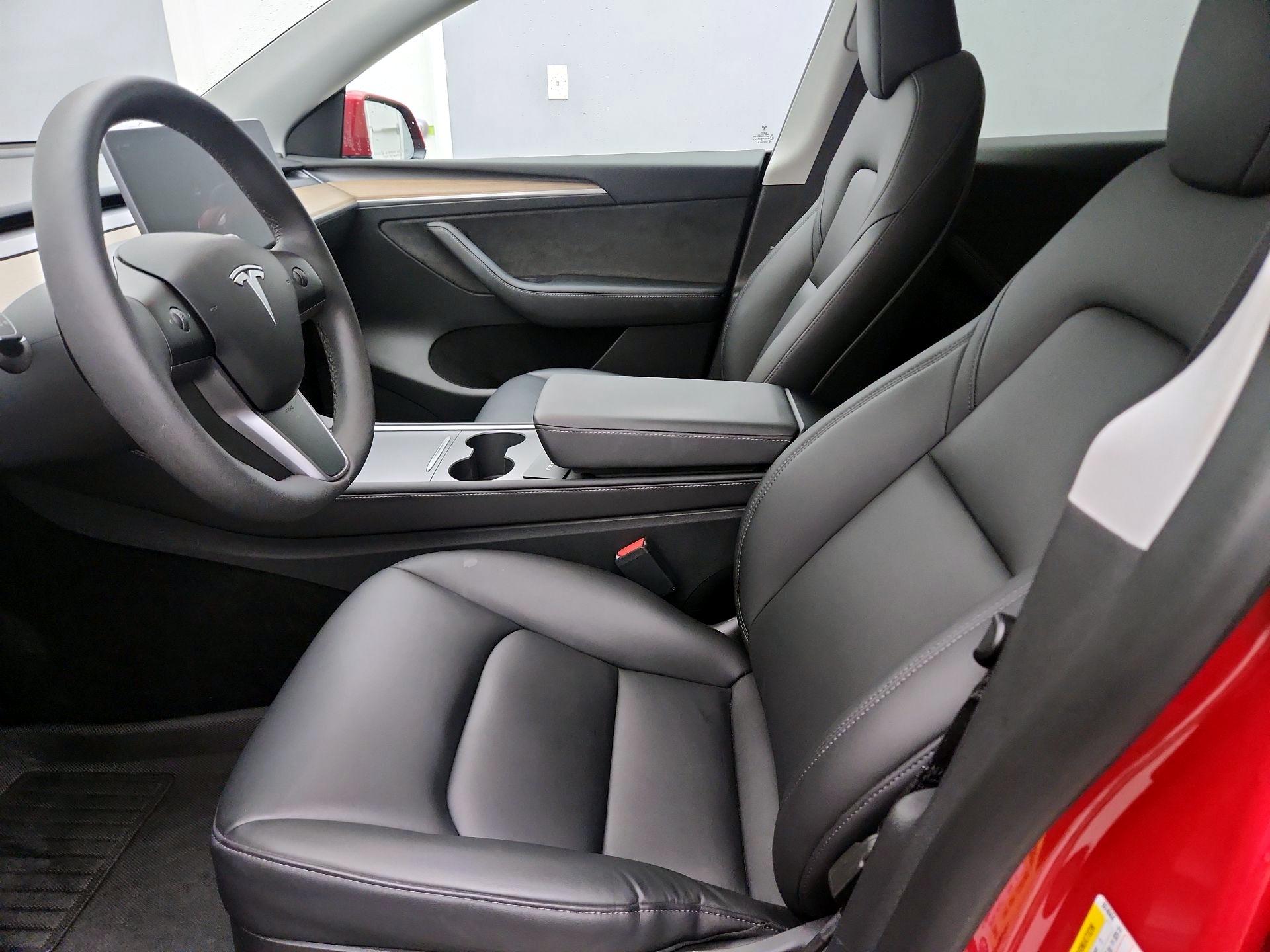 Thumbnail: 2023 Tesla Model Y - 11