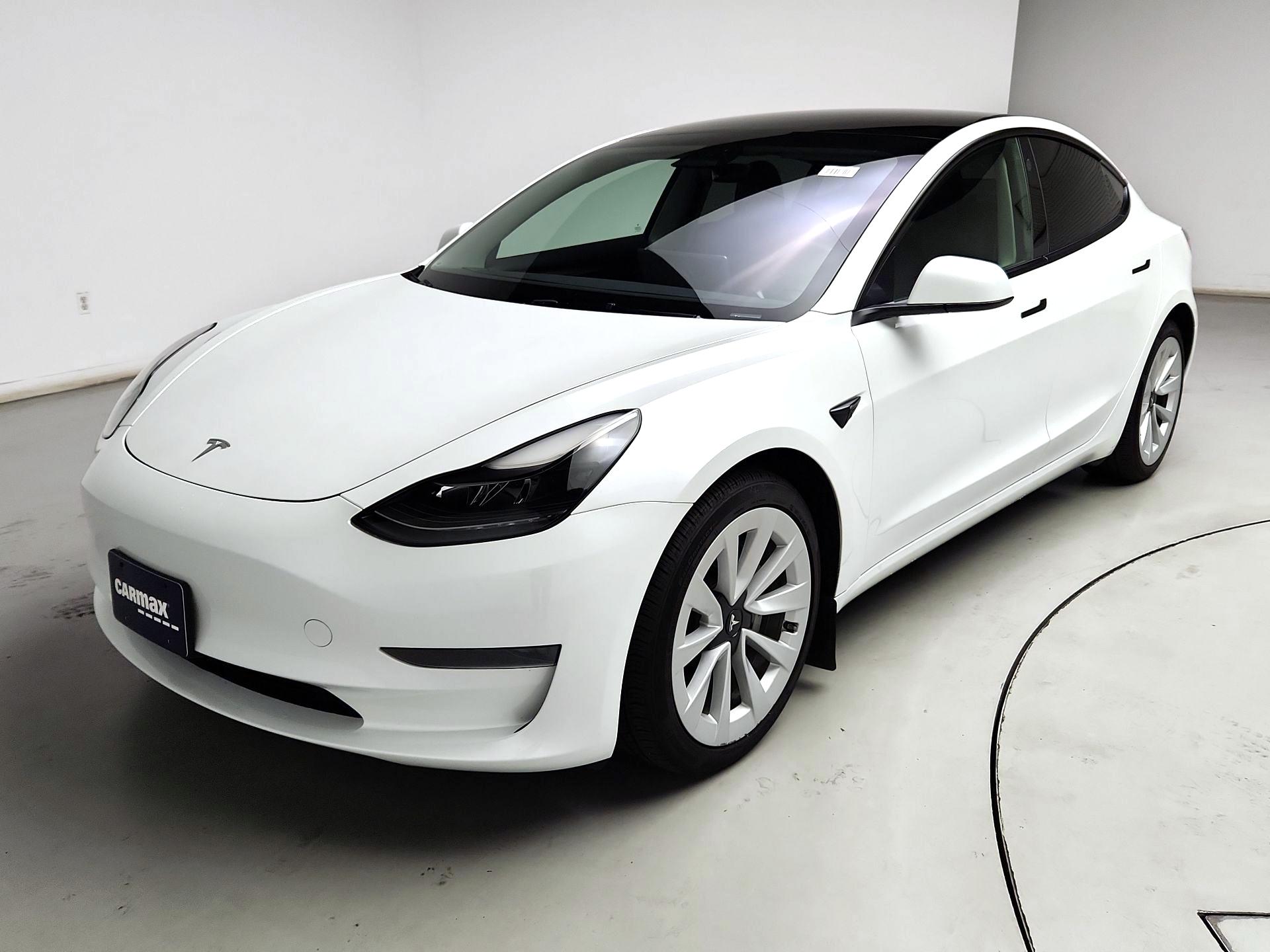 Thumbnail: 2023 Tesla Model 3 - 3