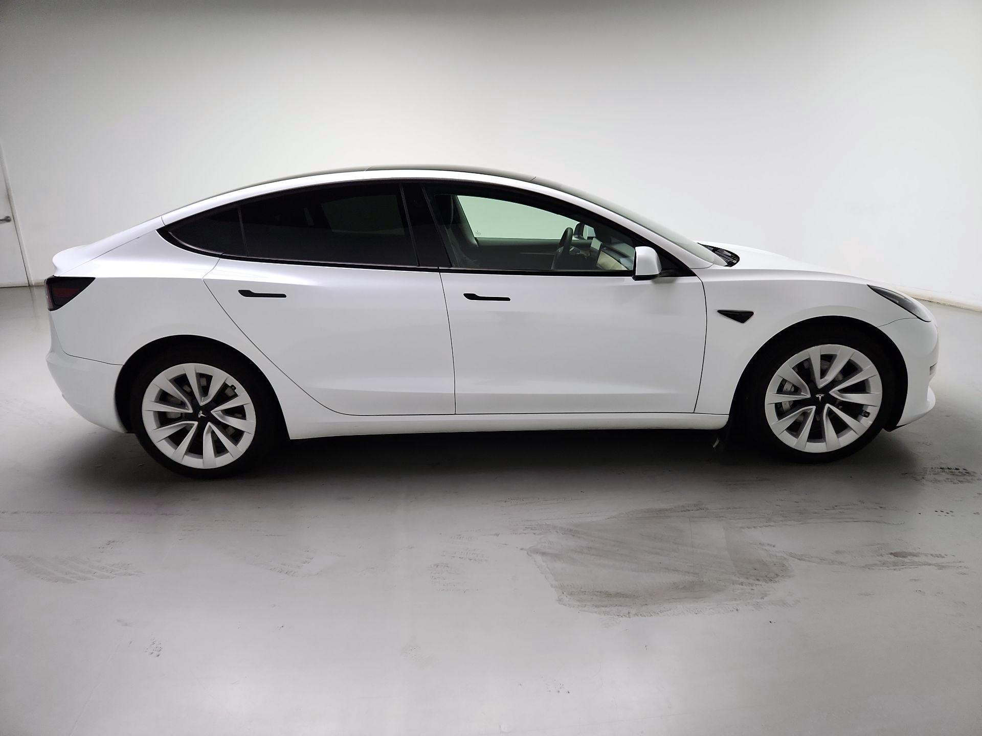 Thumbnail: 2023 Tesla Model 3 - 4
