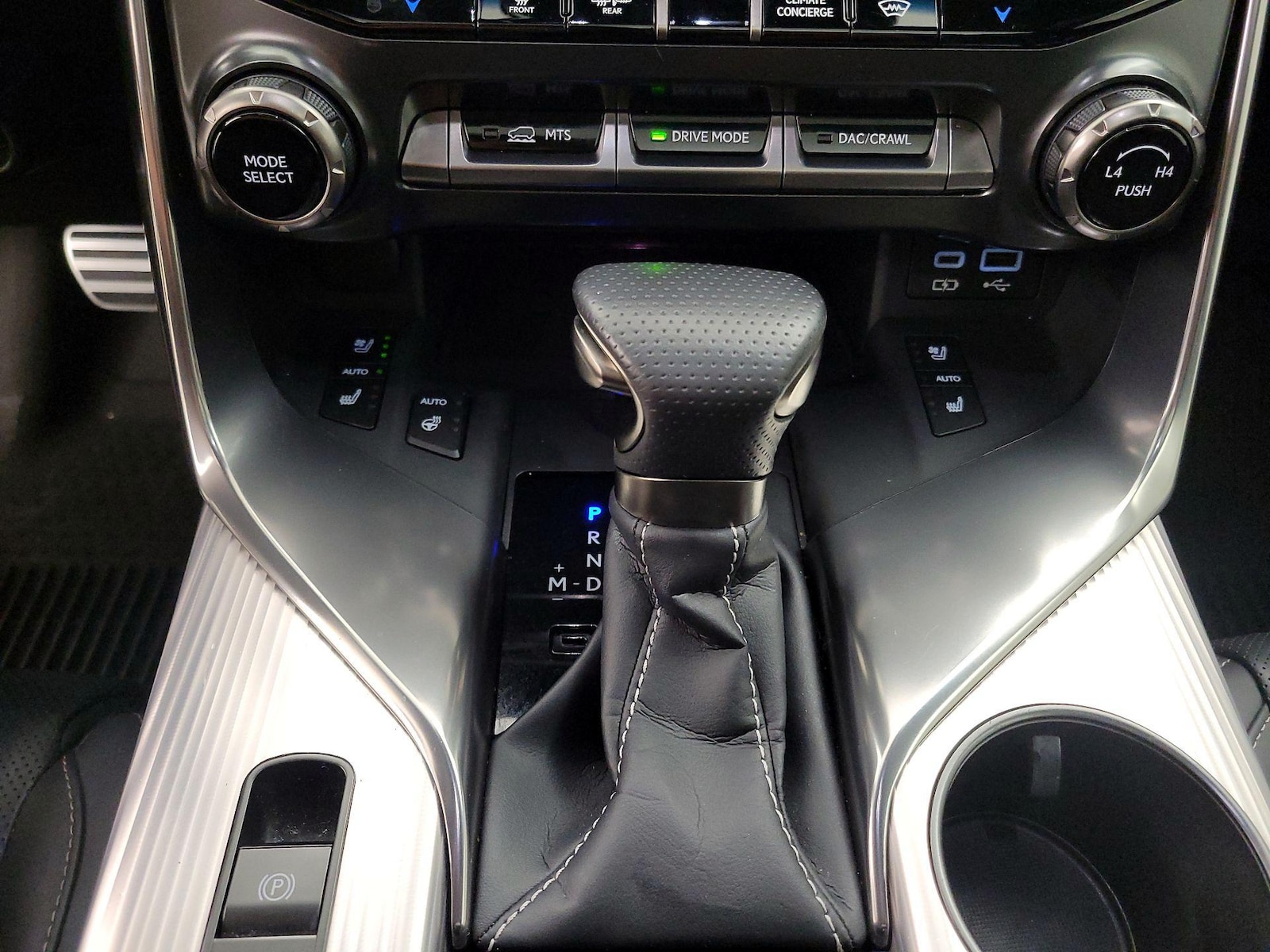 2024 Lexus LX F-Sport - Photo 19