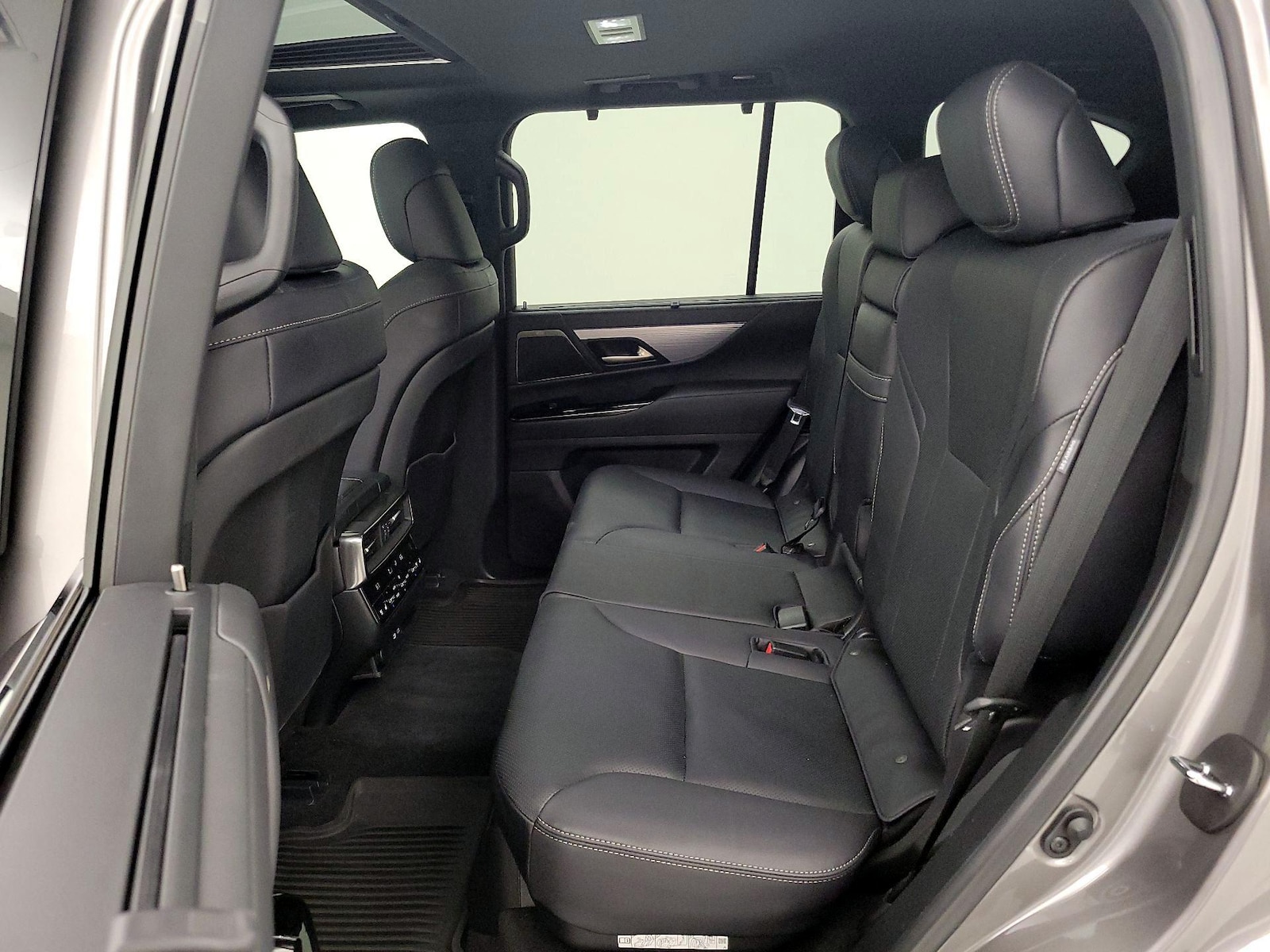 2024 Lexus LX F-Sport - Photo 22