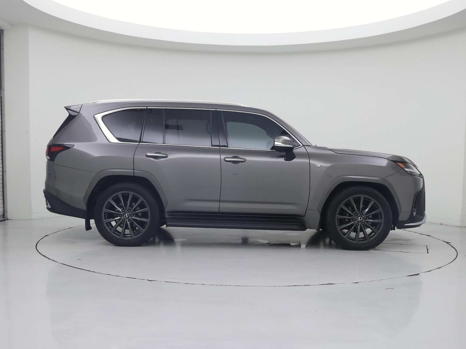 2024 Lexus LX F-Sport - Photo 8