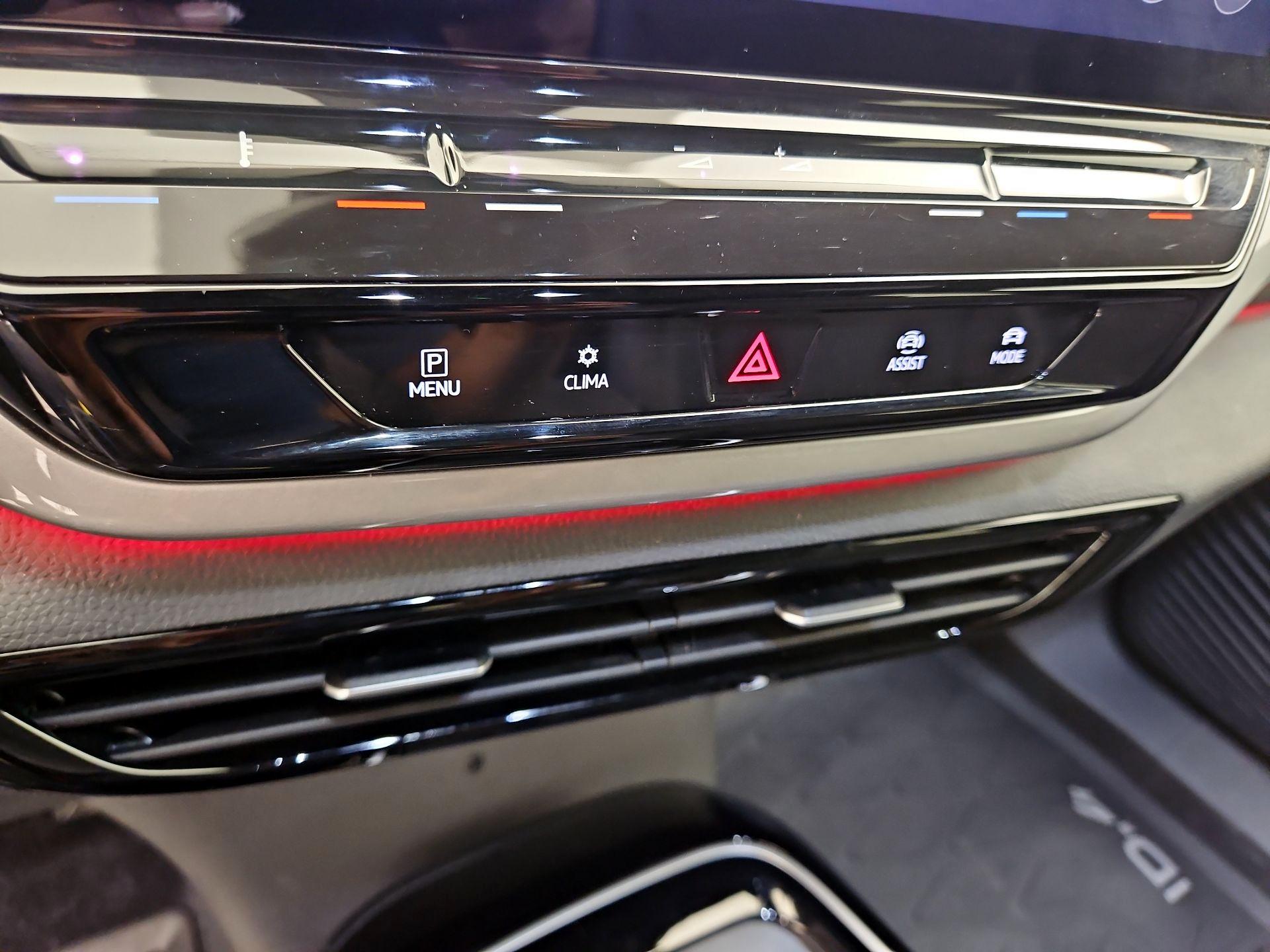 Thumbnail: 2023 Volkswagen ID.4 - 16