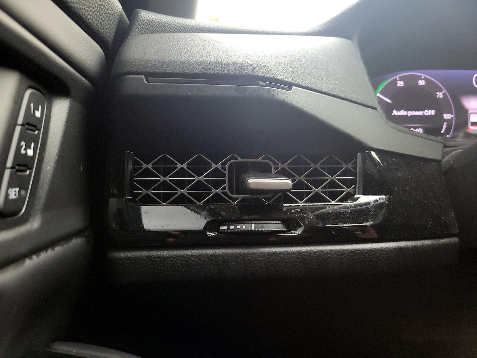 2025 Honda Accord Hybrid Touring - Photo 14