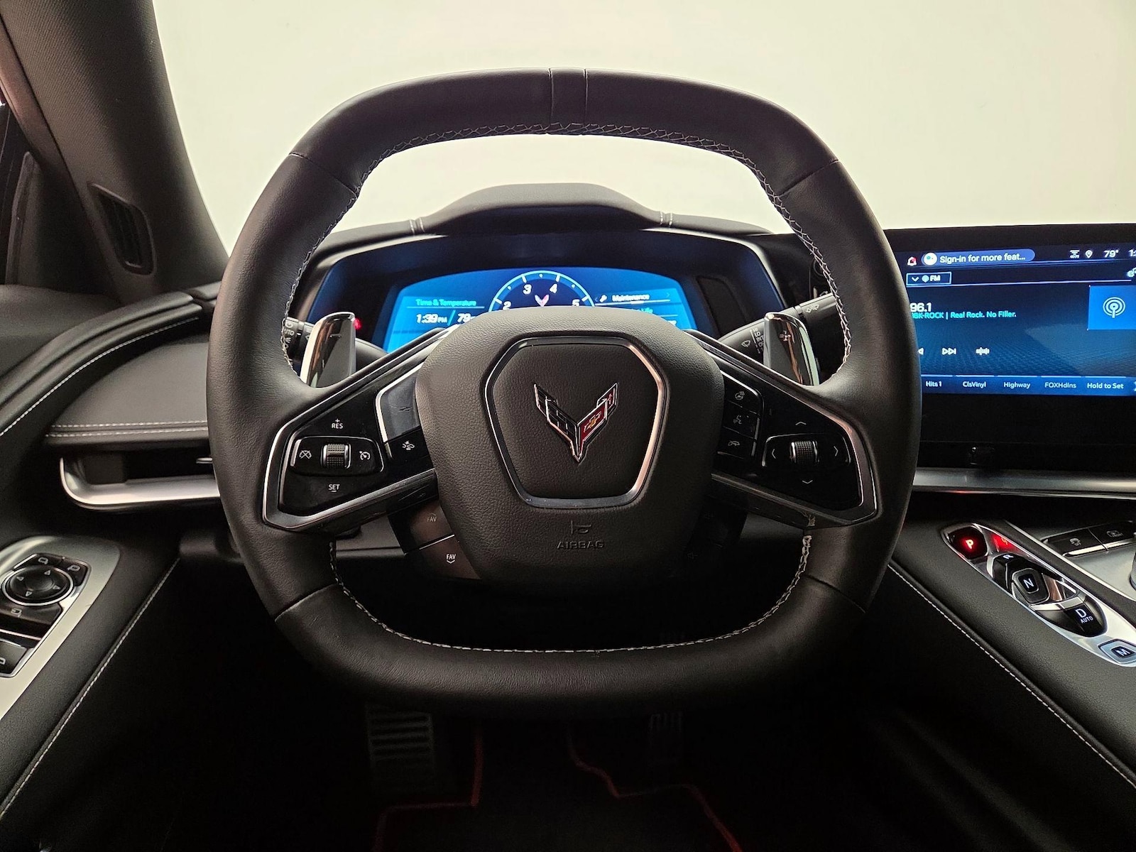 2024 Chevrolet Corvette 2LT - Photo 11