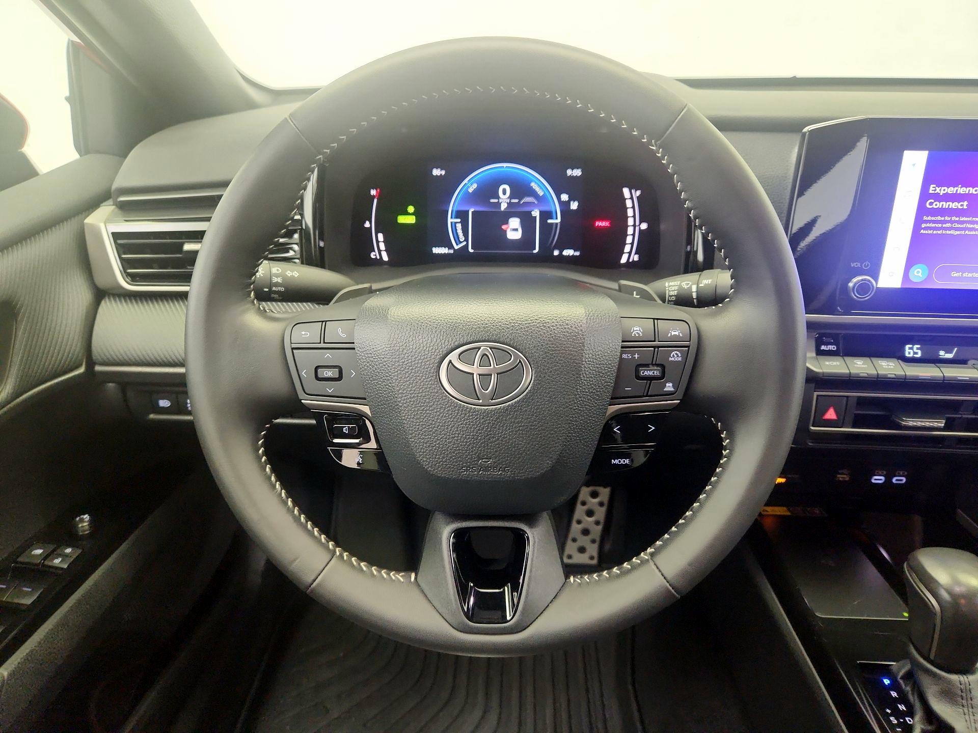 Thumbnail: 2025 Toyota Camry - 10