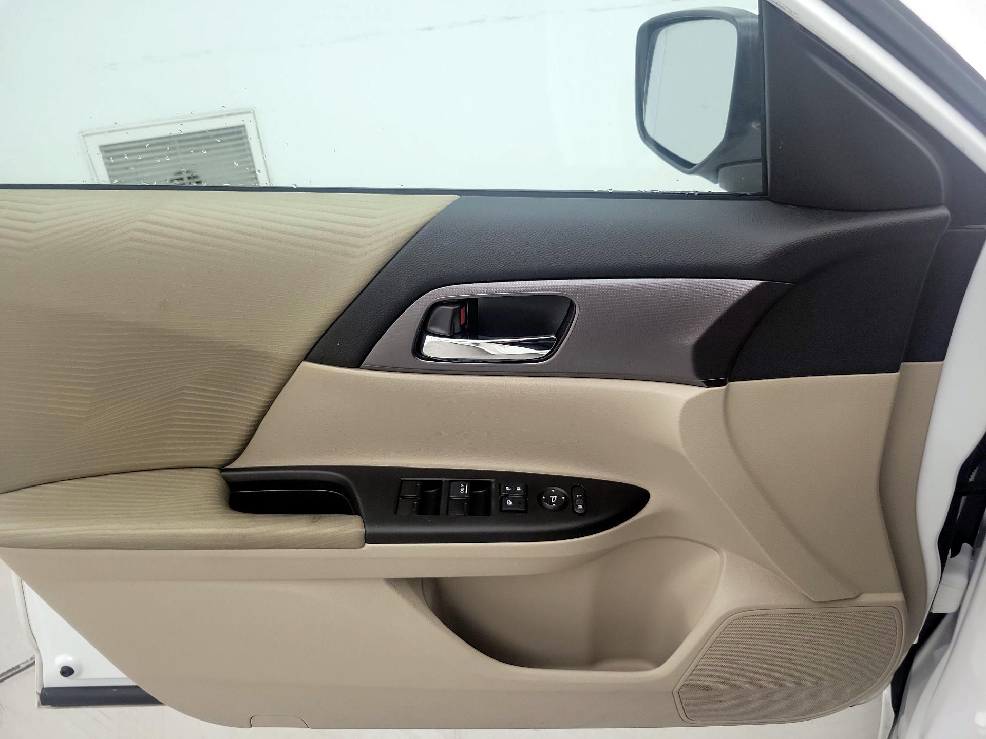 Thumbnail: 2014 Honda Accord - 12