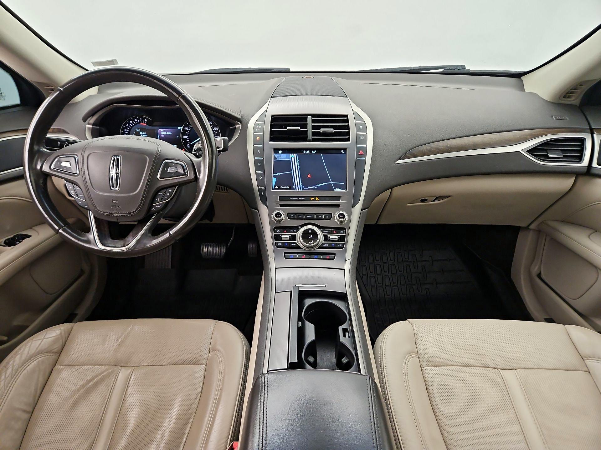 Thumbnail: 2017 Lincoln MKZ - 9