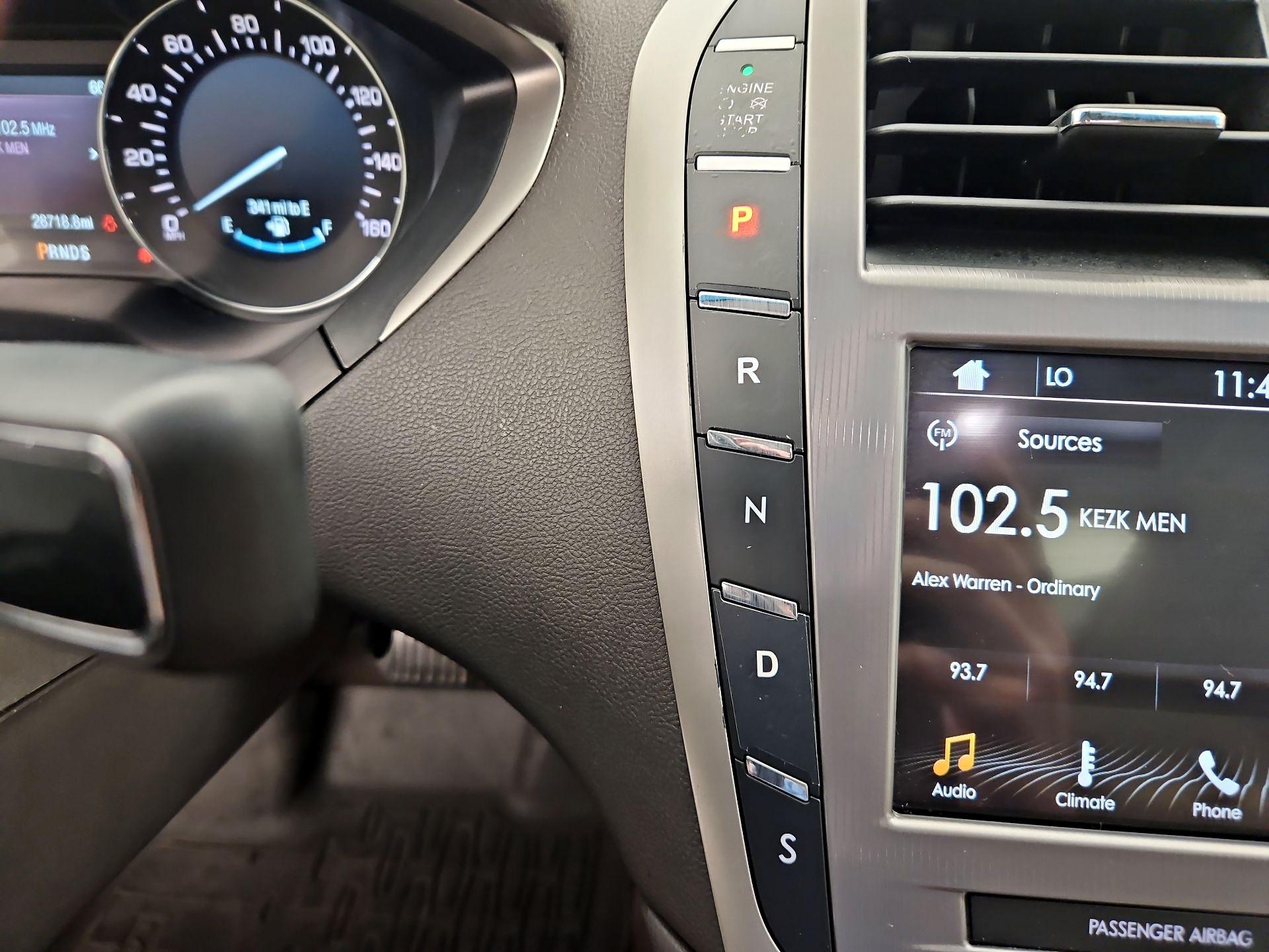 Thumbnail: 2017 Lincoln MKZ - 18