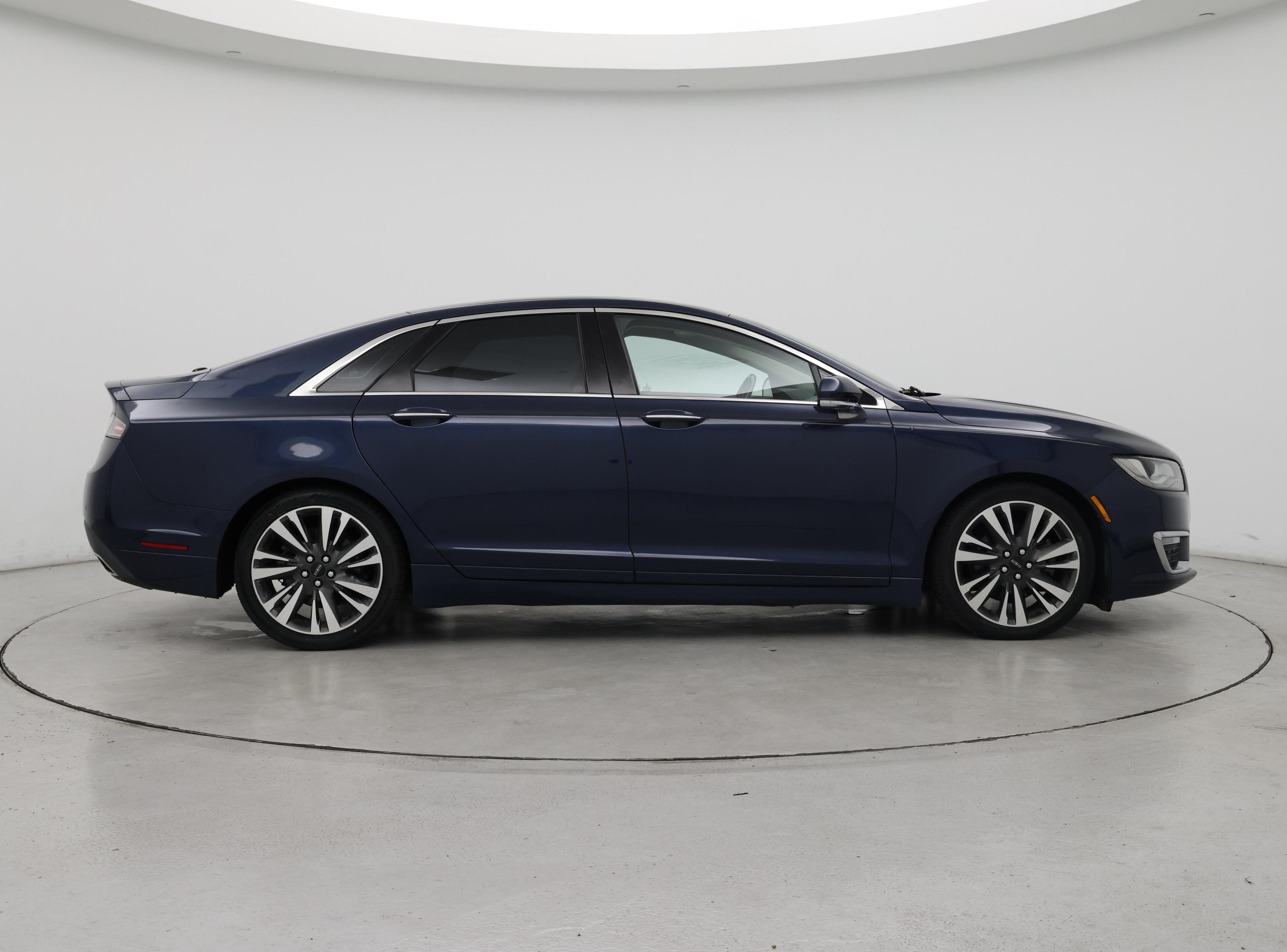 Thumbnail: 2017 Lincoln MKZ - 7