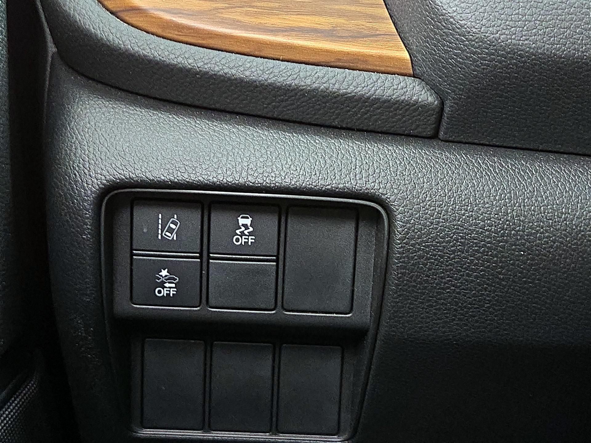 Thumbnail: 2018 Honda CR-V - 13