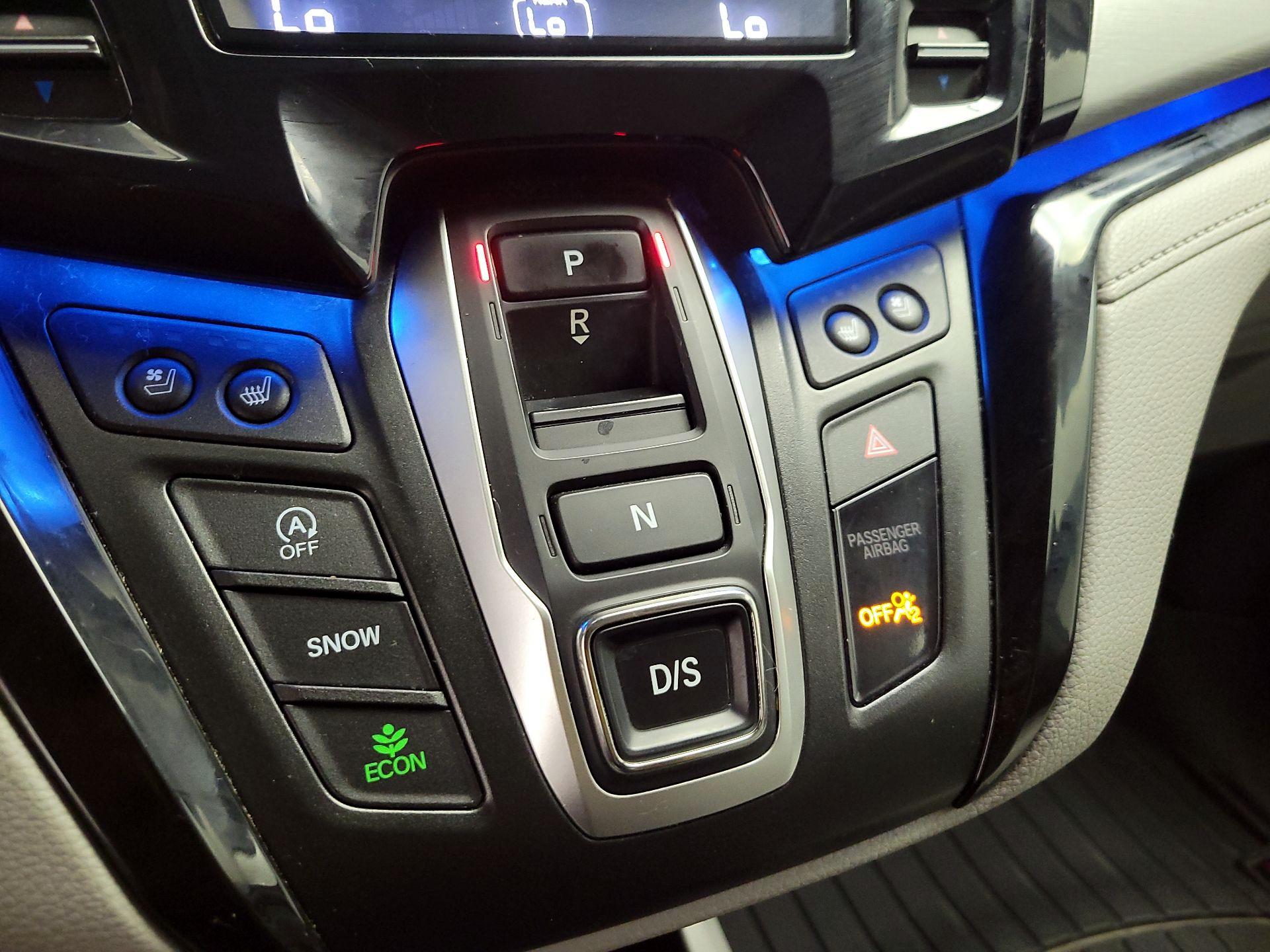 Thumbnail: 2020 Honda Odyssey - 16