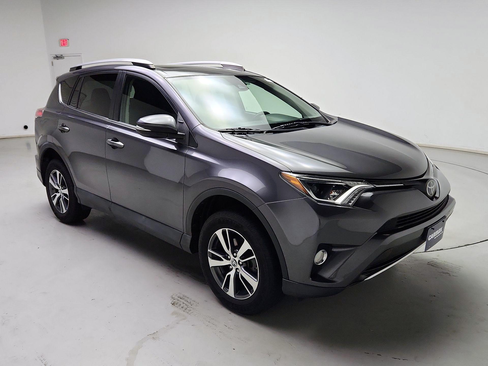Thumbnail: 2018 Toyota RAV4 - 1