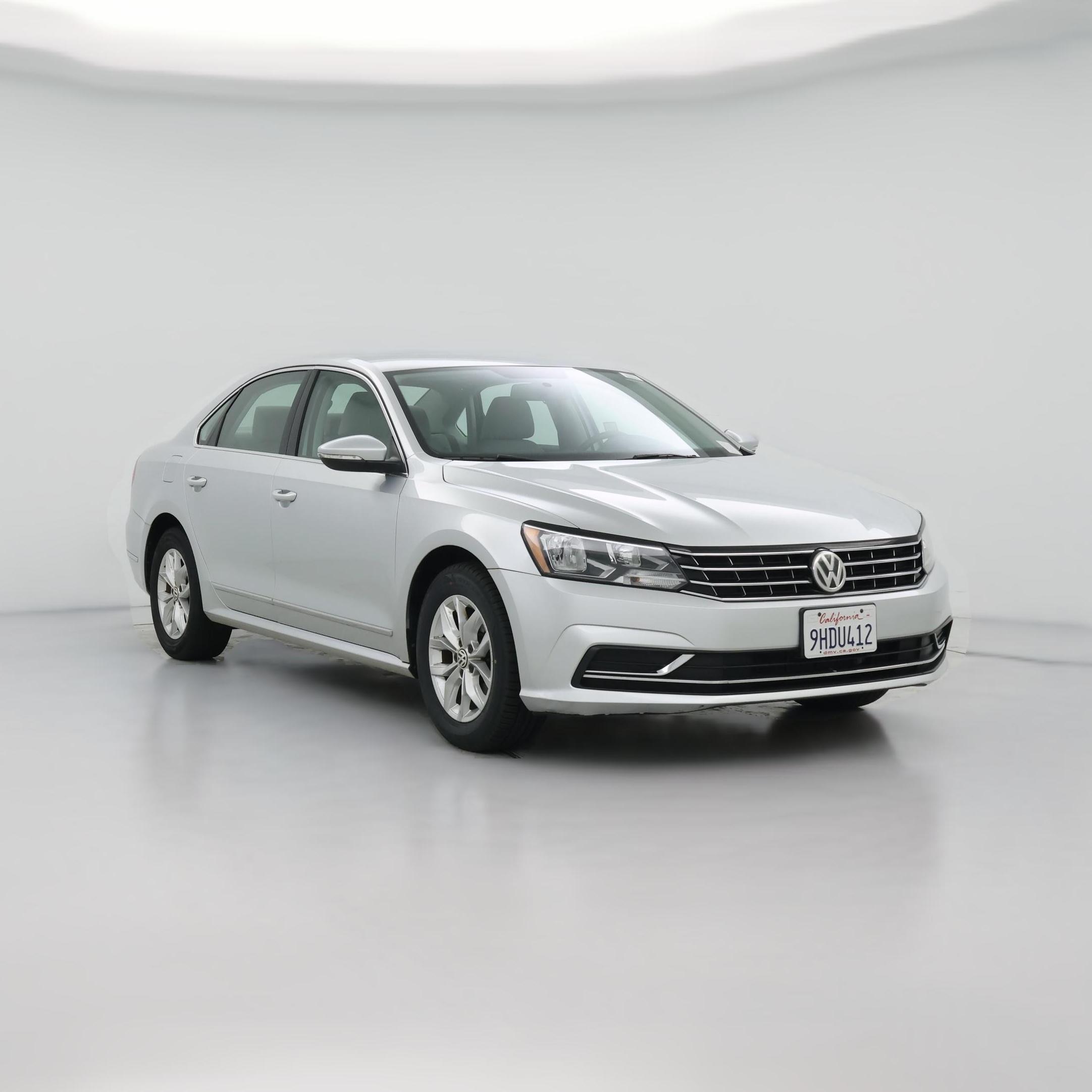 Thumbnail: 2017 Volkswagen Passat - 1