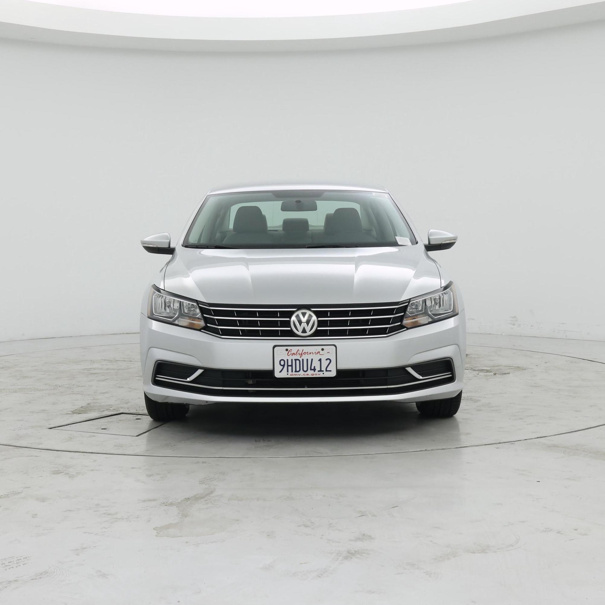 Thumbnail: 2017 Volkswagen Passat - 5