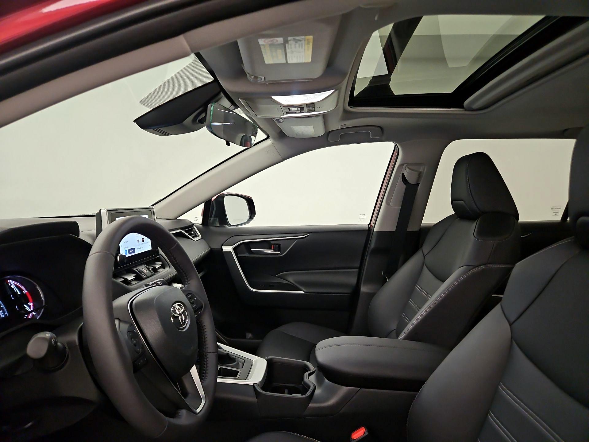 Thumbnail: 2024 Toyota RAV4 - 17