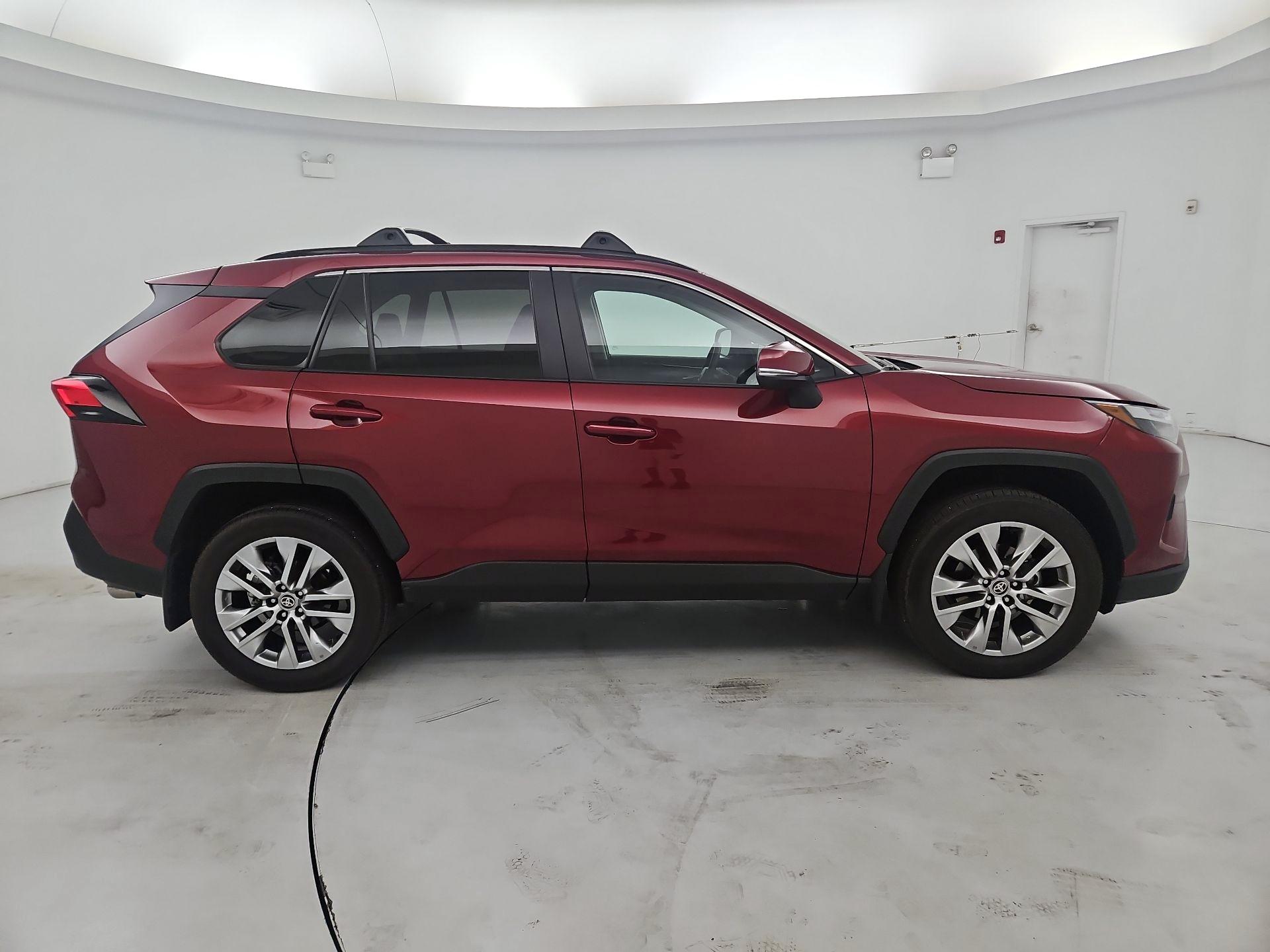 Thumbnail: 2024 Toyota RAV4 - 4