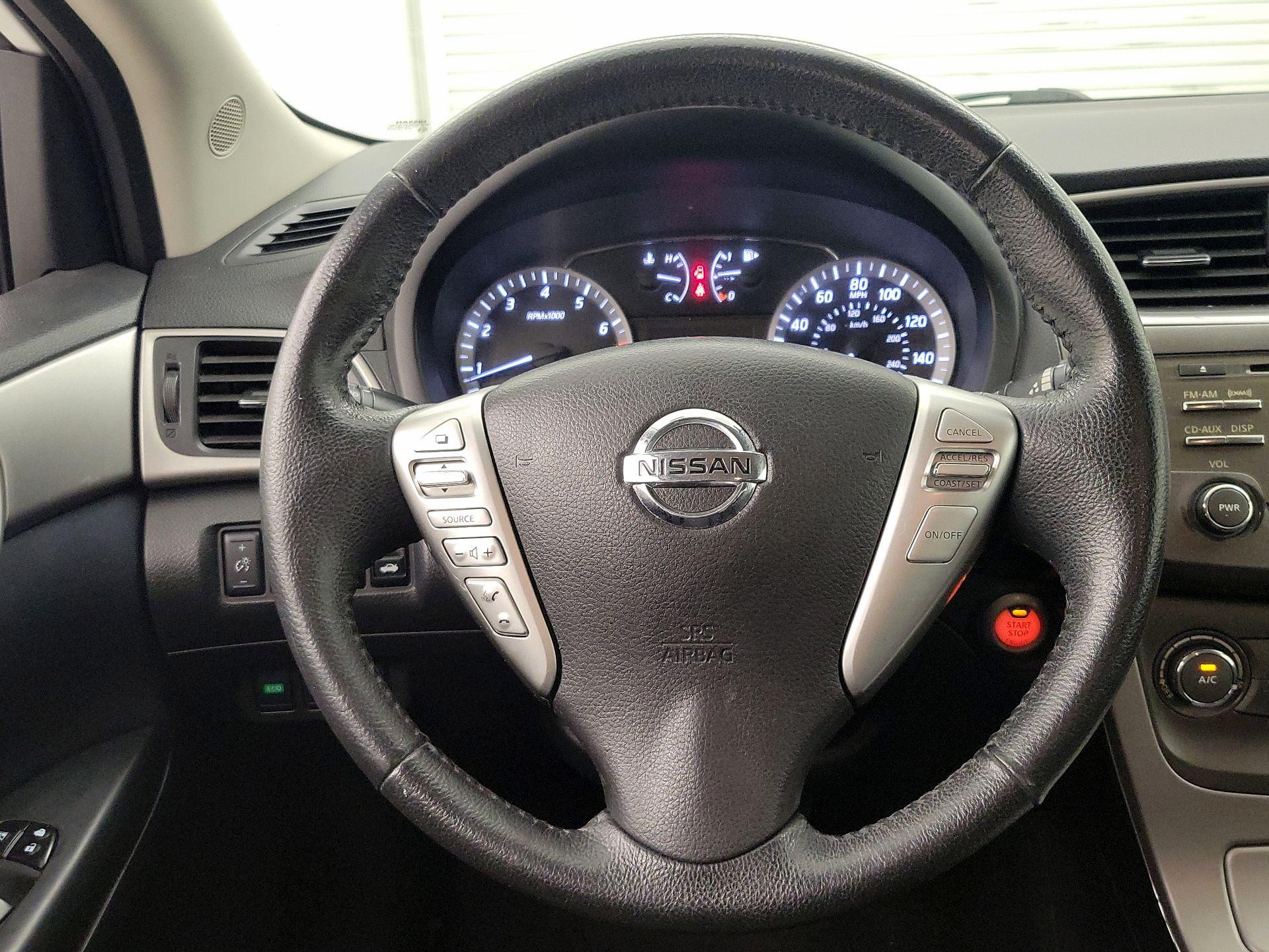 Thumbnail: 2014 Nissan Sentra - 10