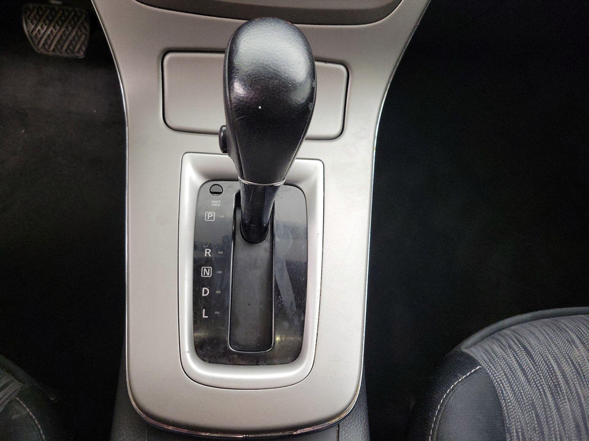 Thumbnail: 2014 Nissan Sentra - 16