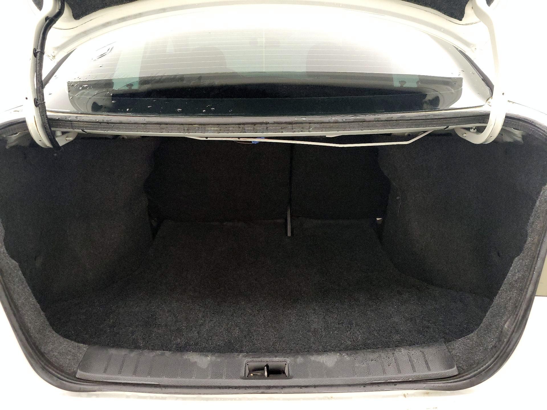 Thumbnail: 2014 Nissan Sentra - 19