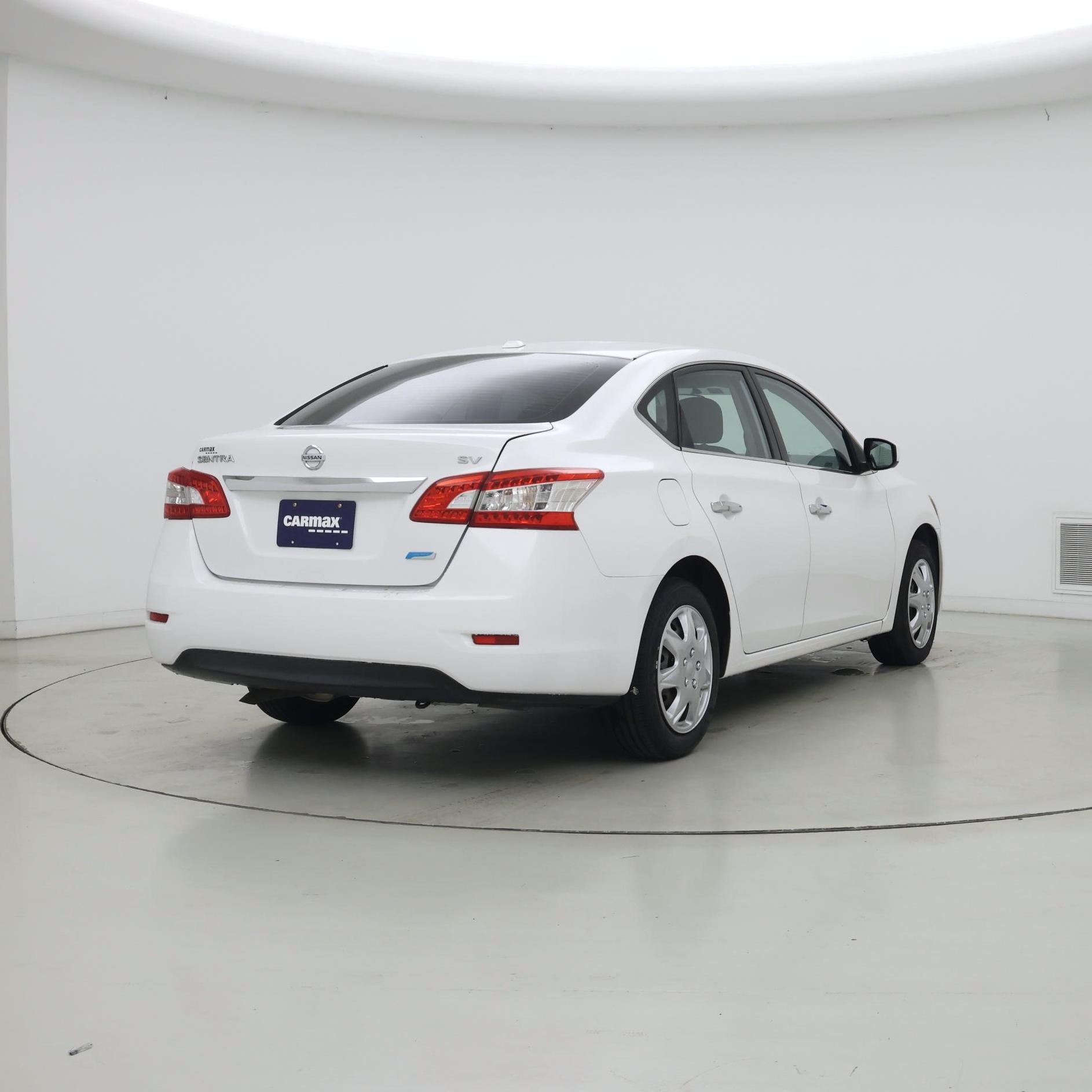 Thumbnail: 2014 Nissan Sentra - 8