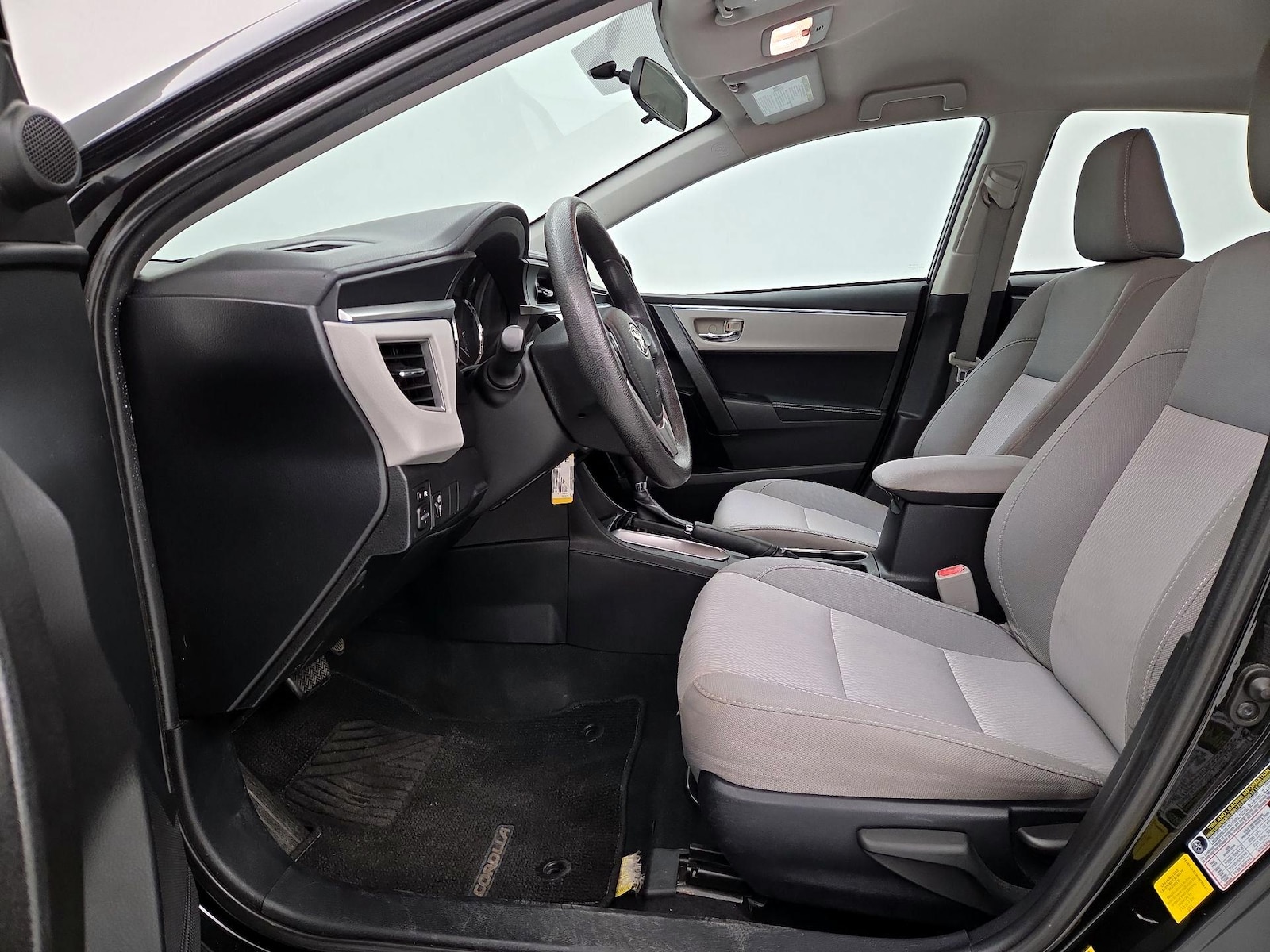 2014 Toyota Corolla LE - Photo 12