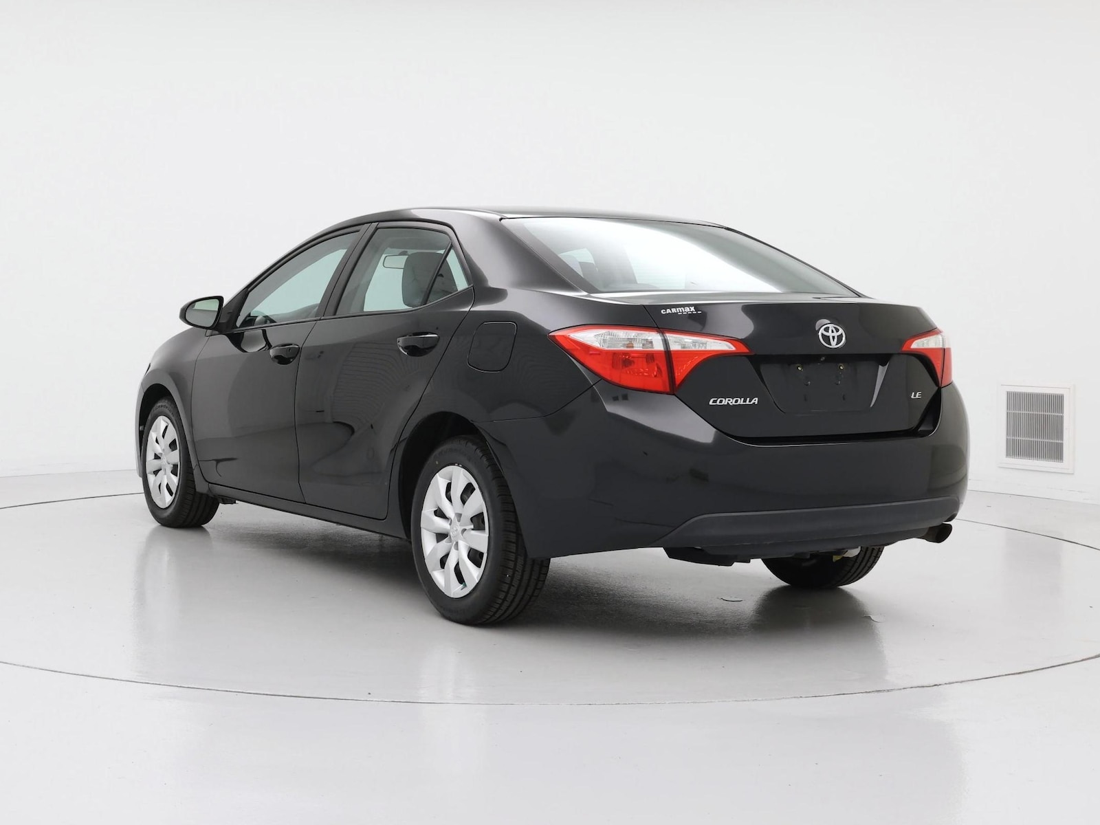 2014 Toyota Corolla LE - Photo 3