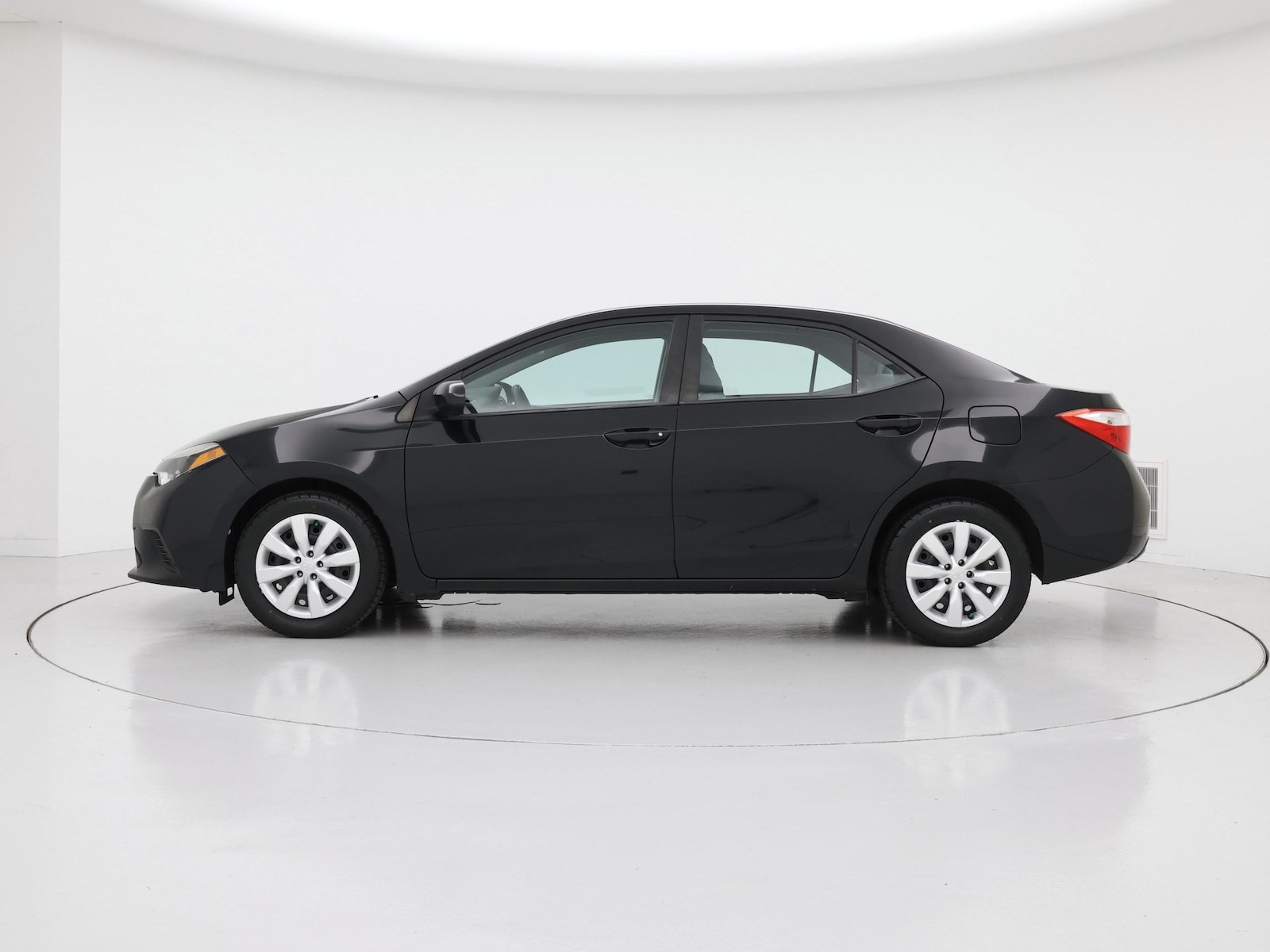 2014 Toyota Corolla LE - Photo 4