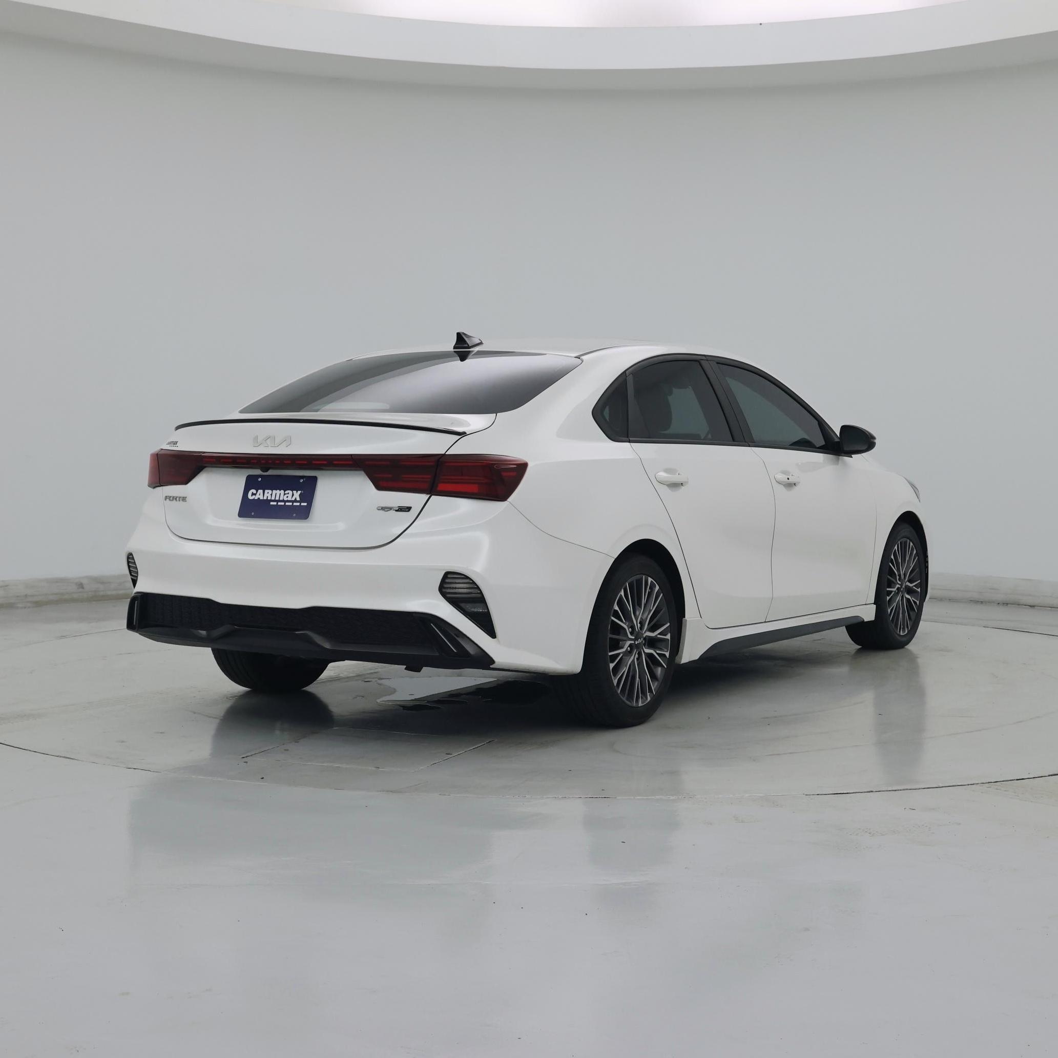 Thumbnail: 2022 Kia Forte - 8
