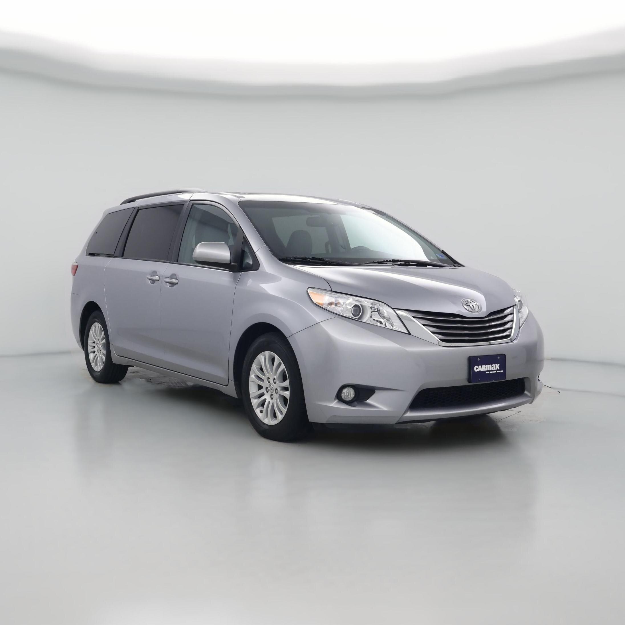 Thumbnail: 2017 Toyota Sienna - 1