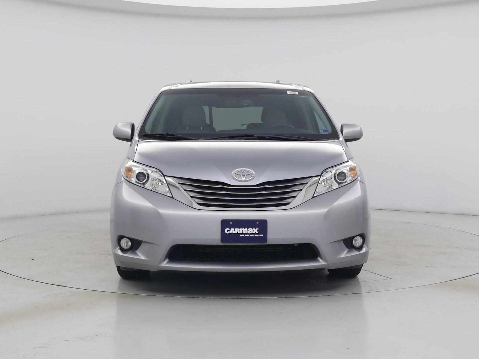 2017 Toyota Sienna XLE - Photo 6