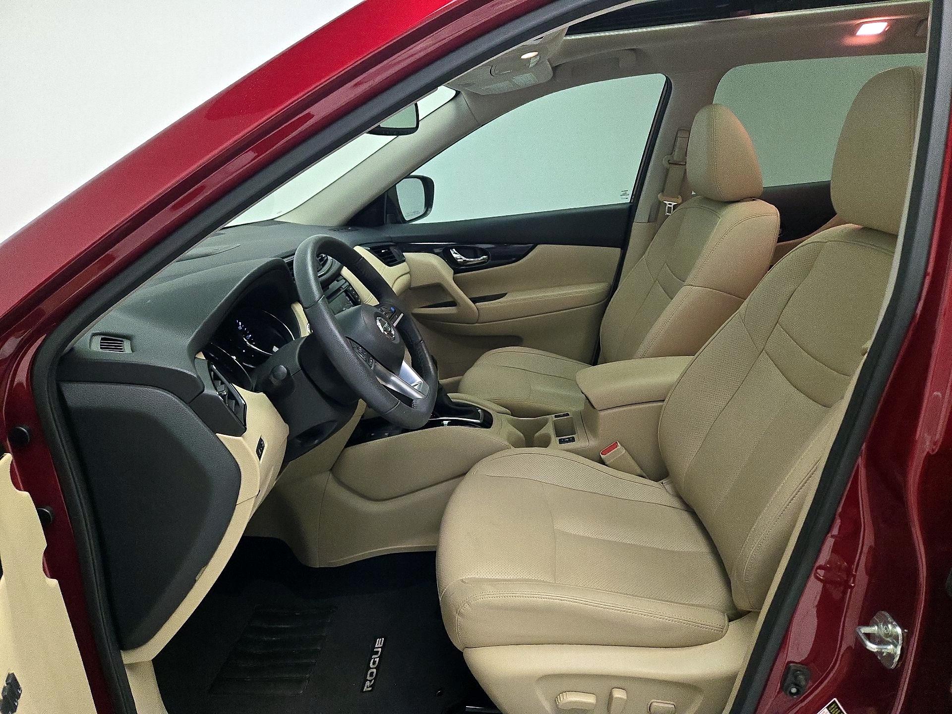 Thumbnail: 2020 Nissan Rogue - 11