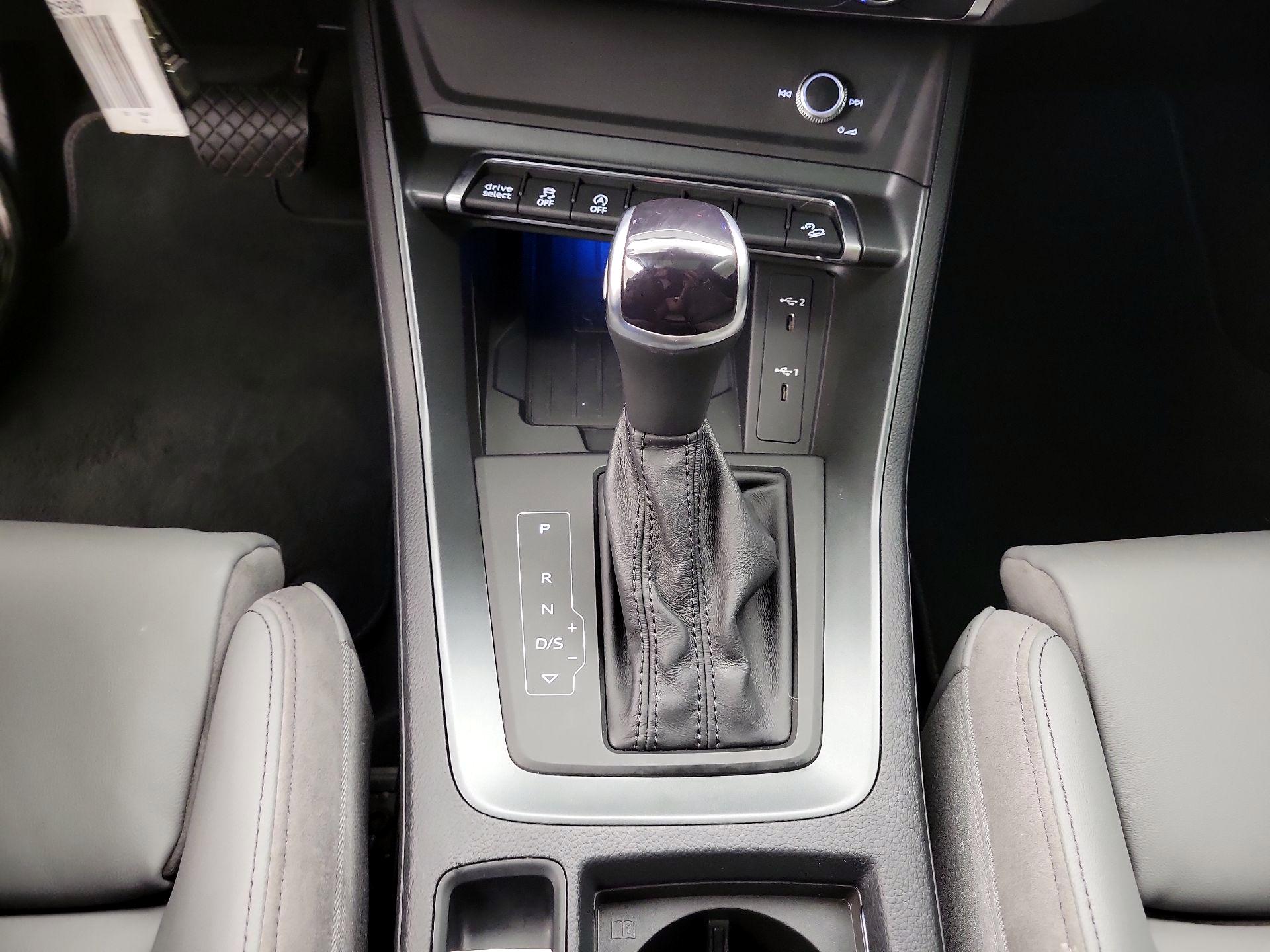 Thumbnail: 2022 Audi Q3 - 18