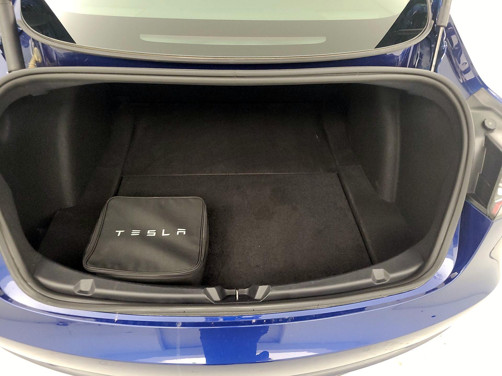 Thumbnail: 2022 Tesla Model 3 - 18