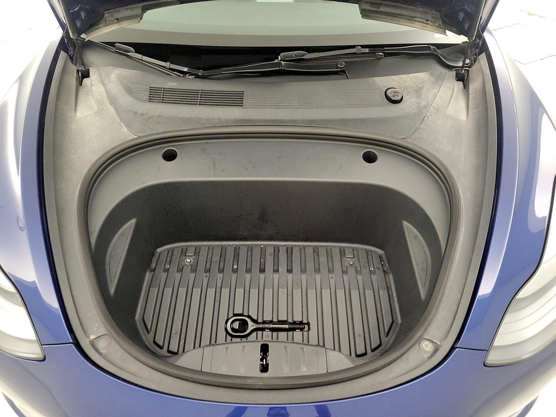 Thumbnail: 2022 Tesla Model 3 - 19