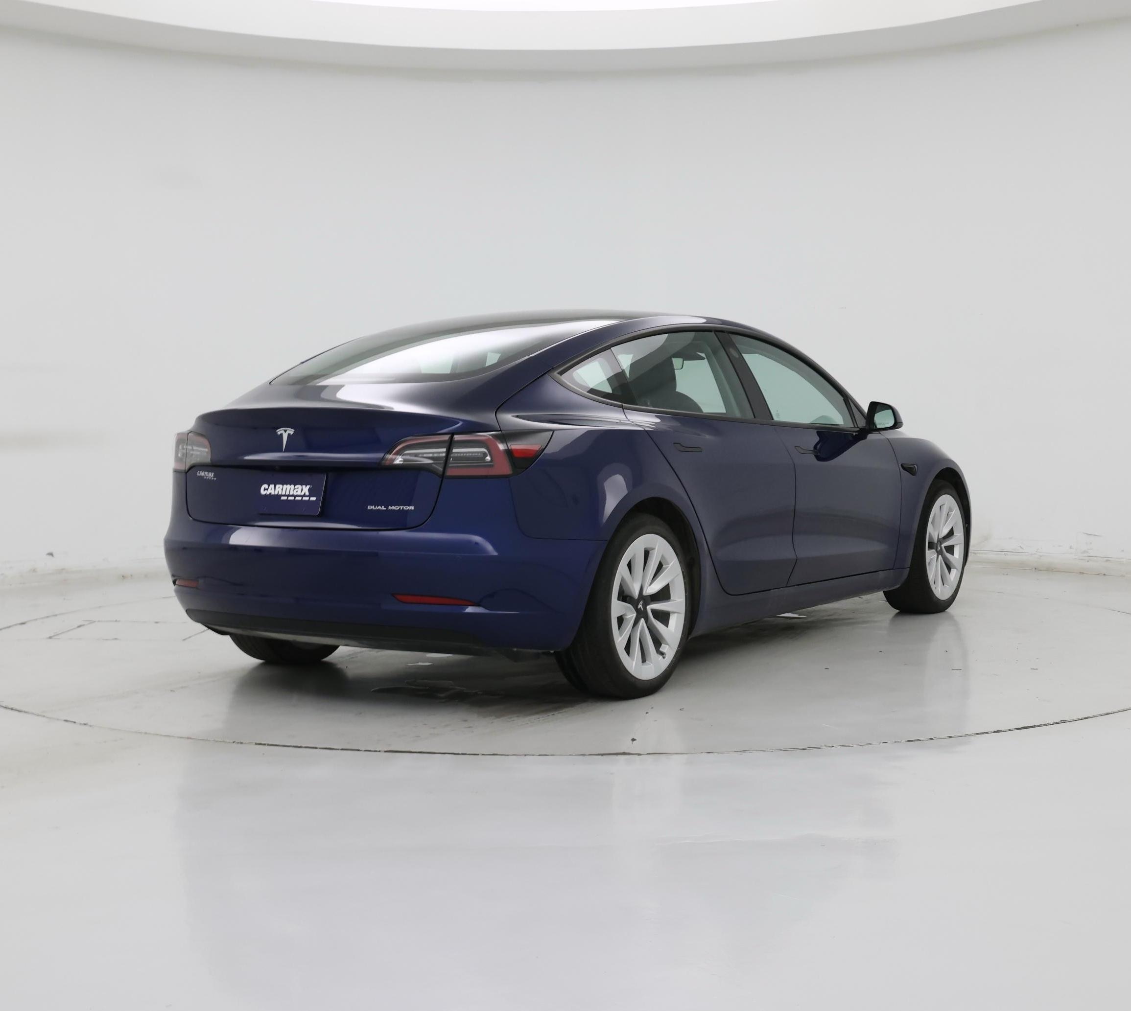 Thumbnail: 2022 Tesla Model 3 - 8