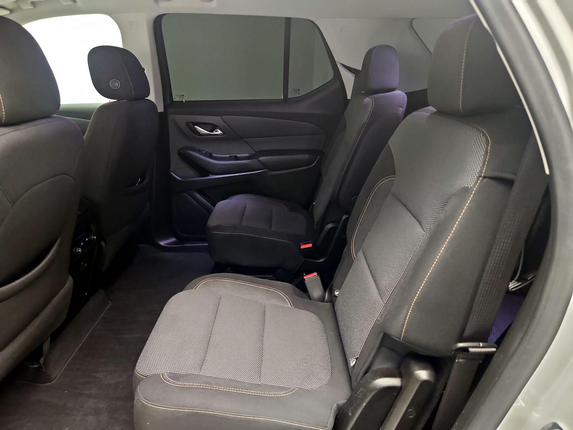 Thumbnail: 2021 Chevrolet Traverse - 19