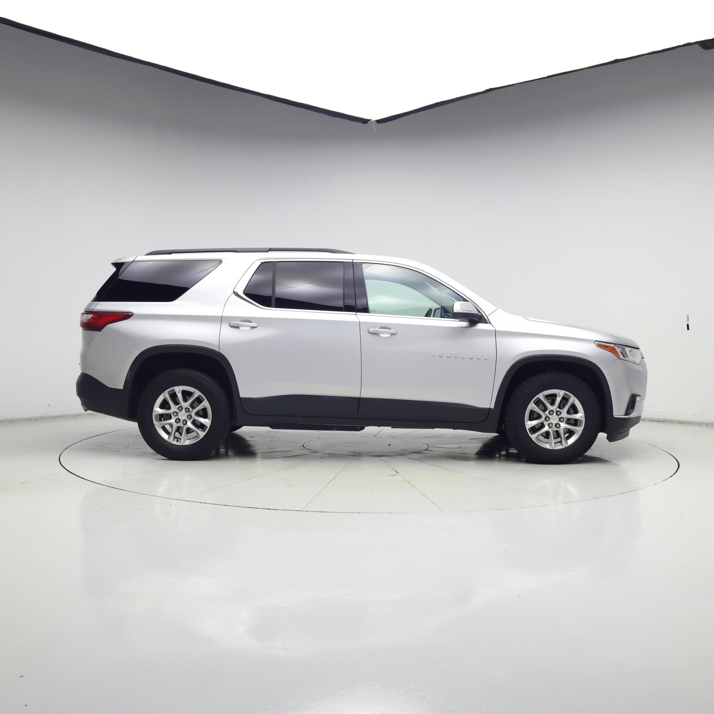 Thumbnail: 2021 Chevrolet Traverse - 7