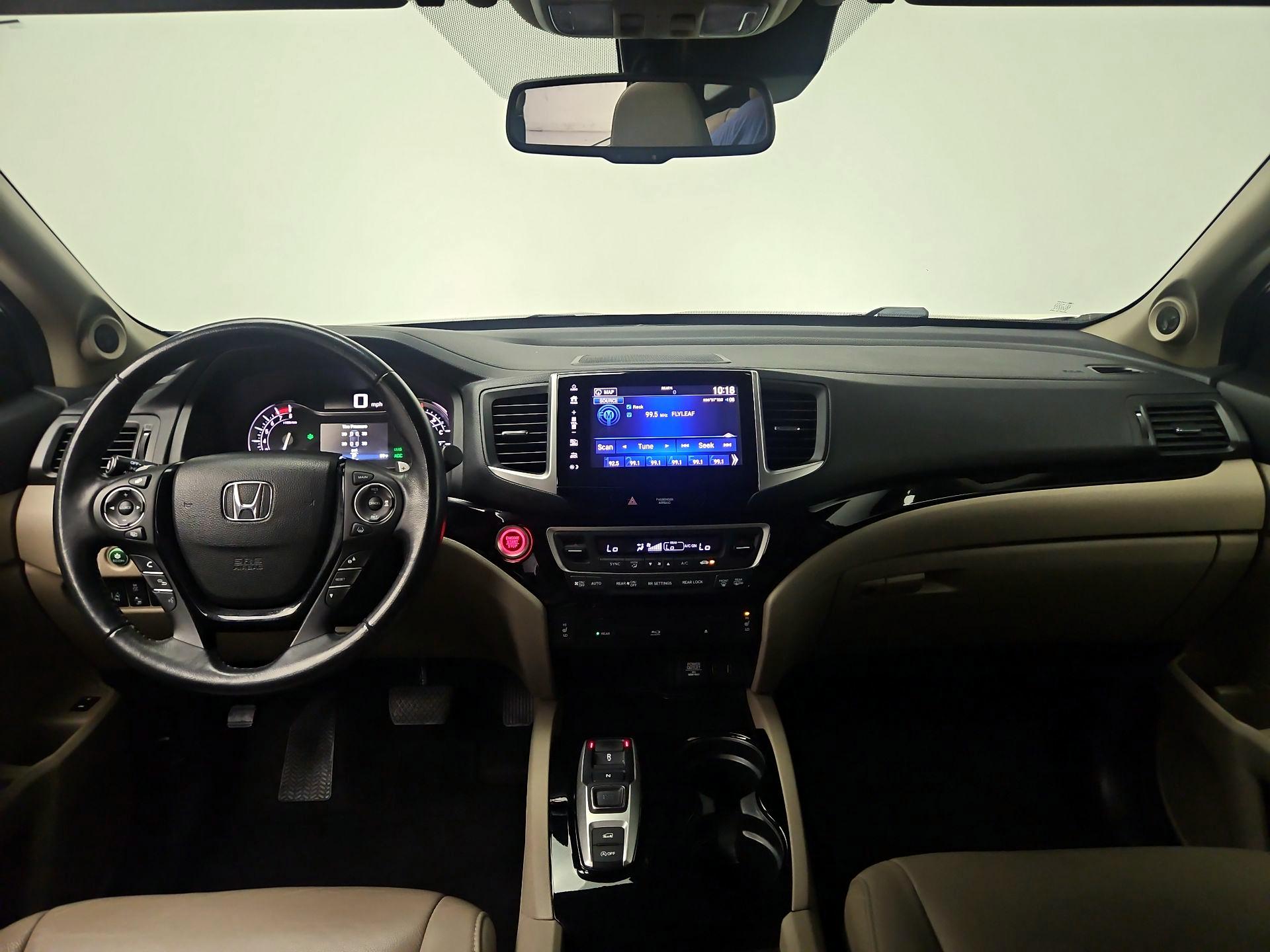 Thumbnail: 2018 Honda Pilot - 9