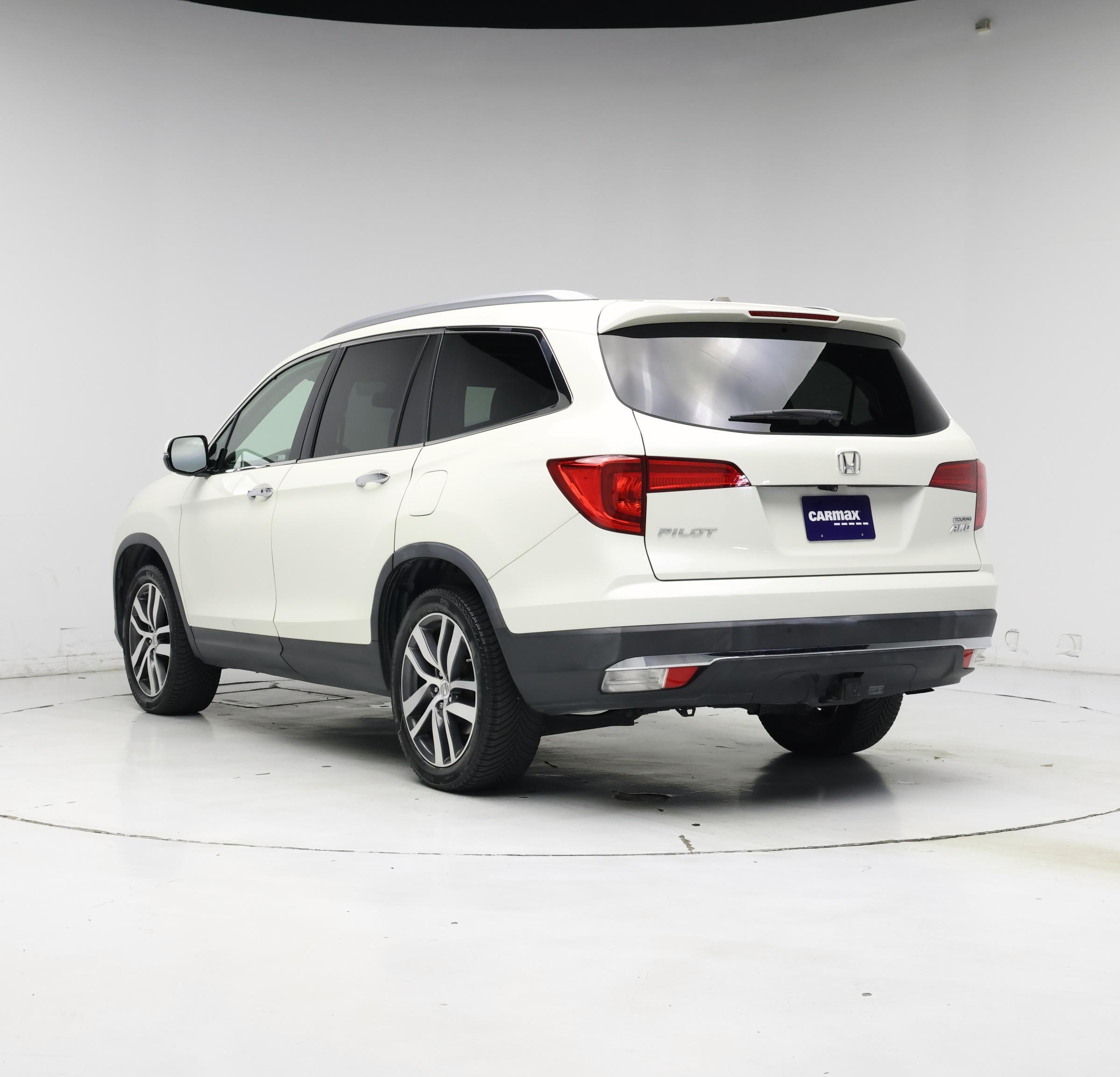 Thumbnail: 2018 Honda Pilot - 2