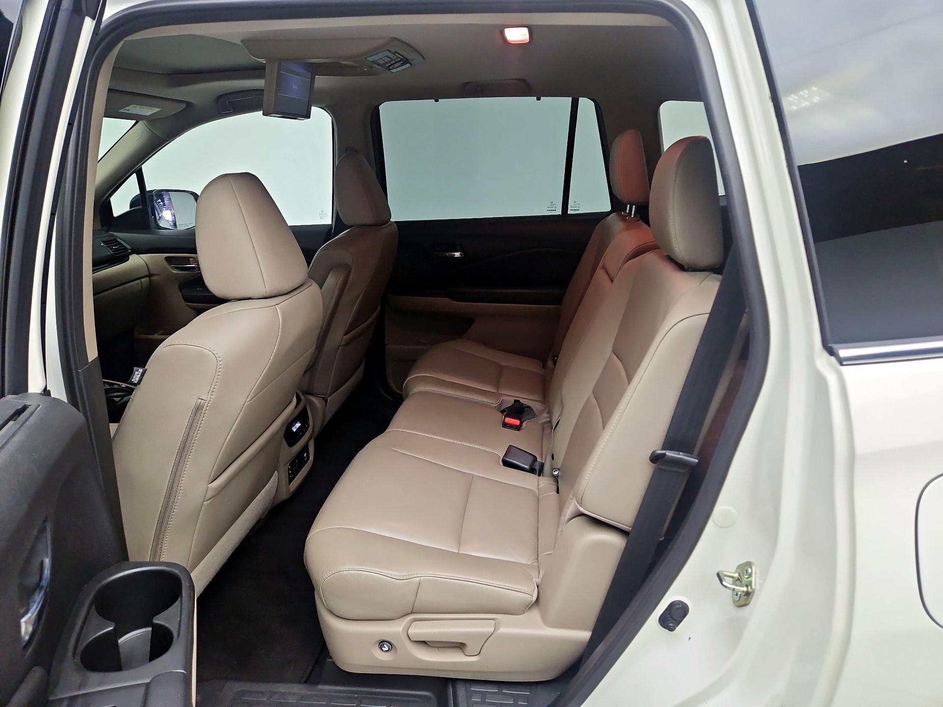 Thumbnail: 2018 Honda Pilot - 20